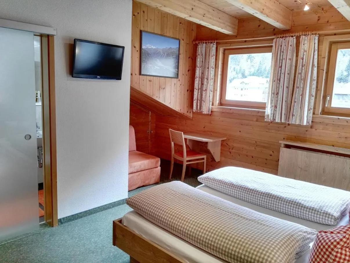 Photo of the whole room, Bed in Landhaus Hubert Fiegl