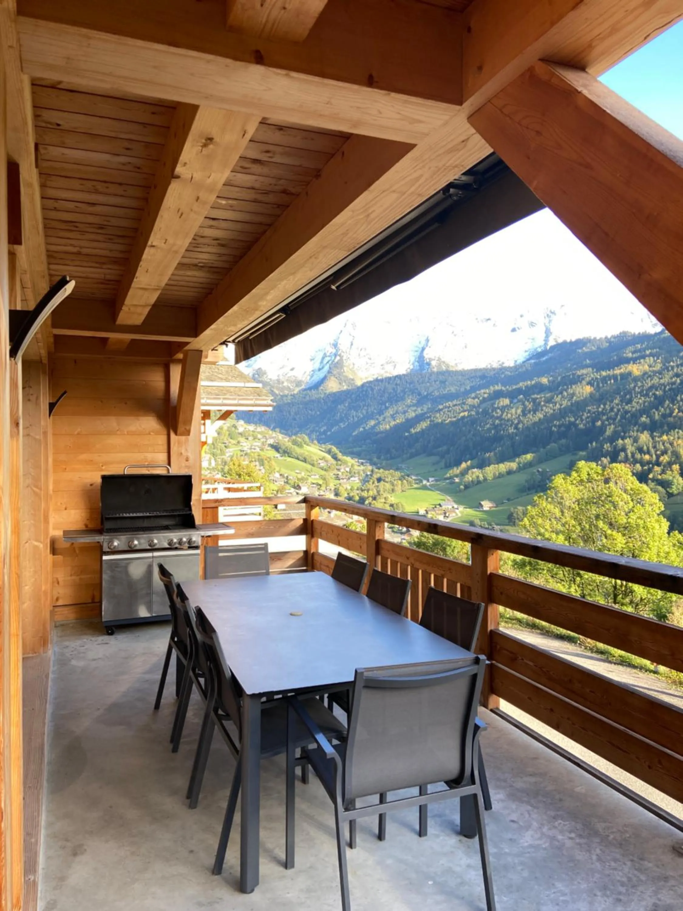 BBQ facilities in Chalet Soleya
