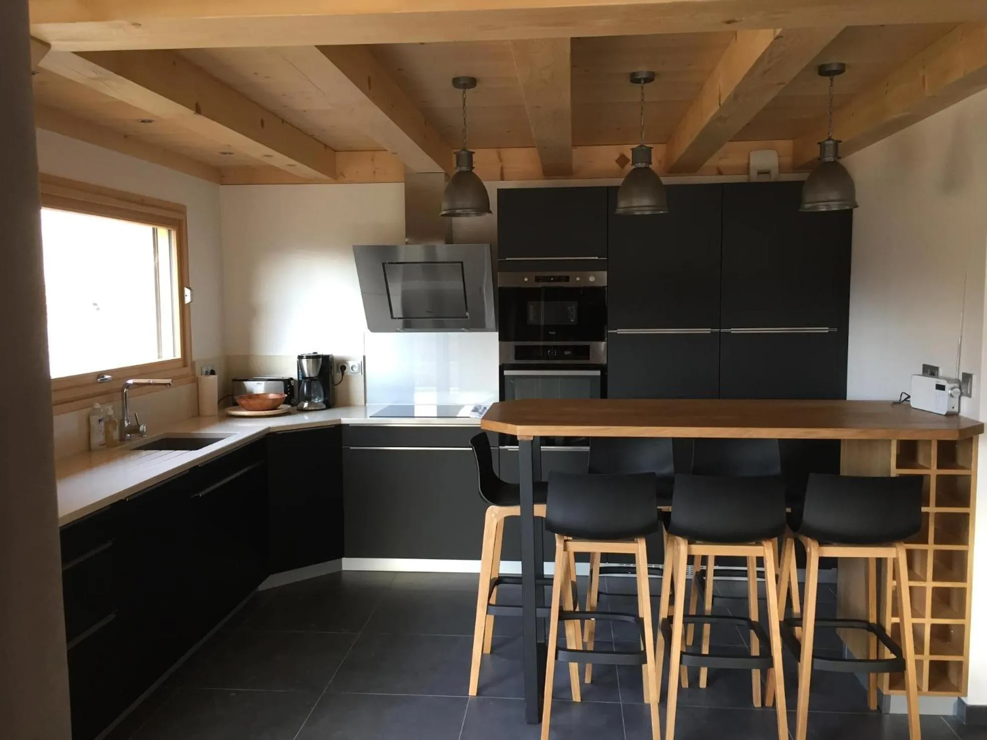 Kitchen or kitchenette in Chalet Soleya