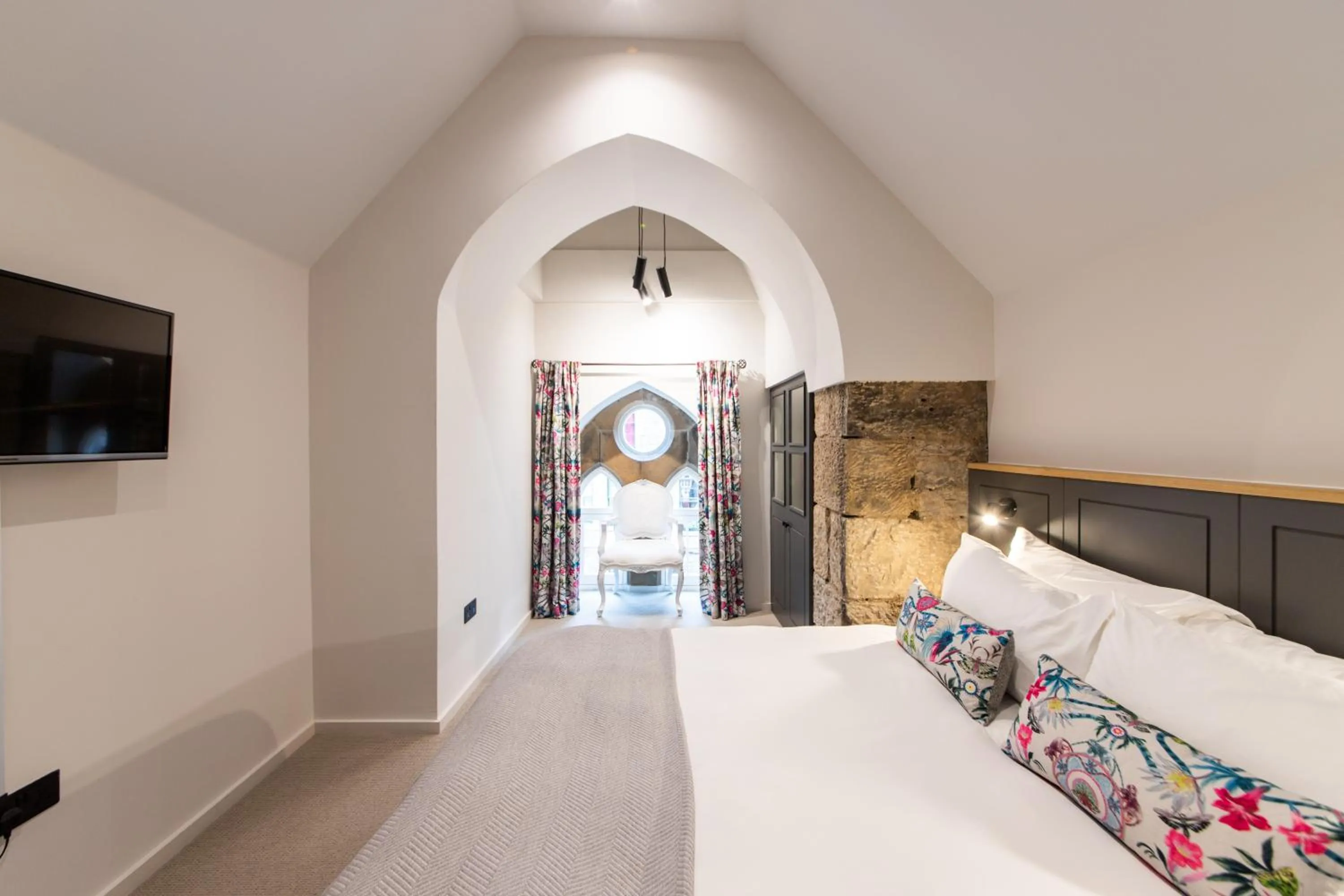 Bedroom, Bed in Linton Collection - Blackfriars Lofts