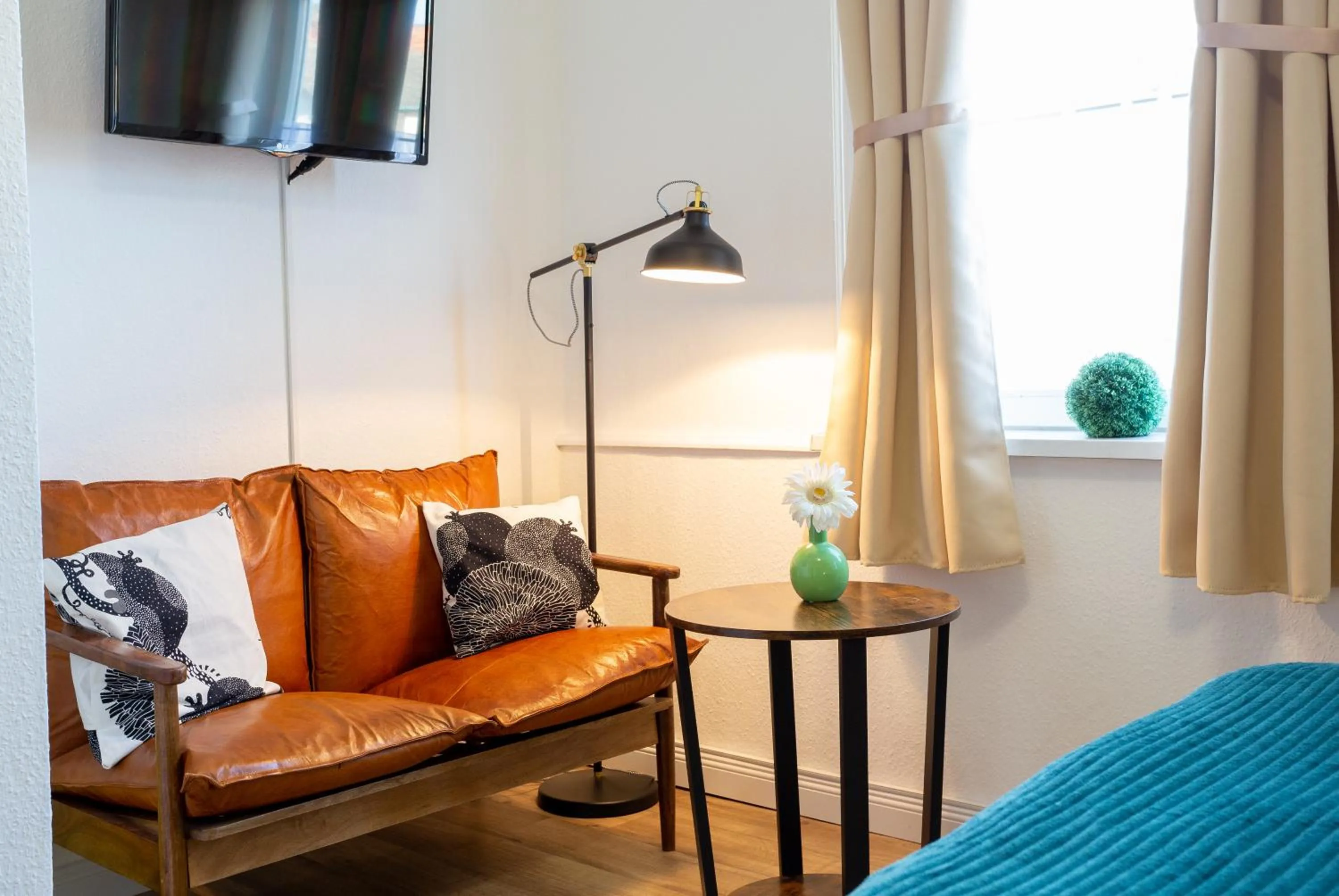 Bedroom, Bed in Klosterhotel Walkenried