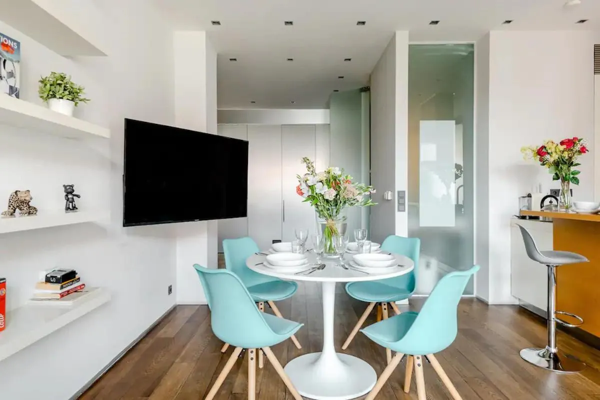 Prague Days - One-bedroom Apartment with Workspace and iMac in Vinohrady