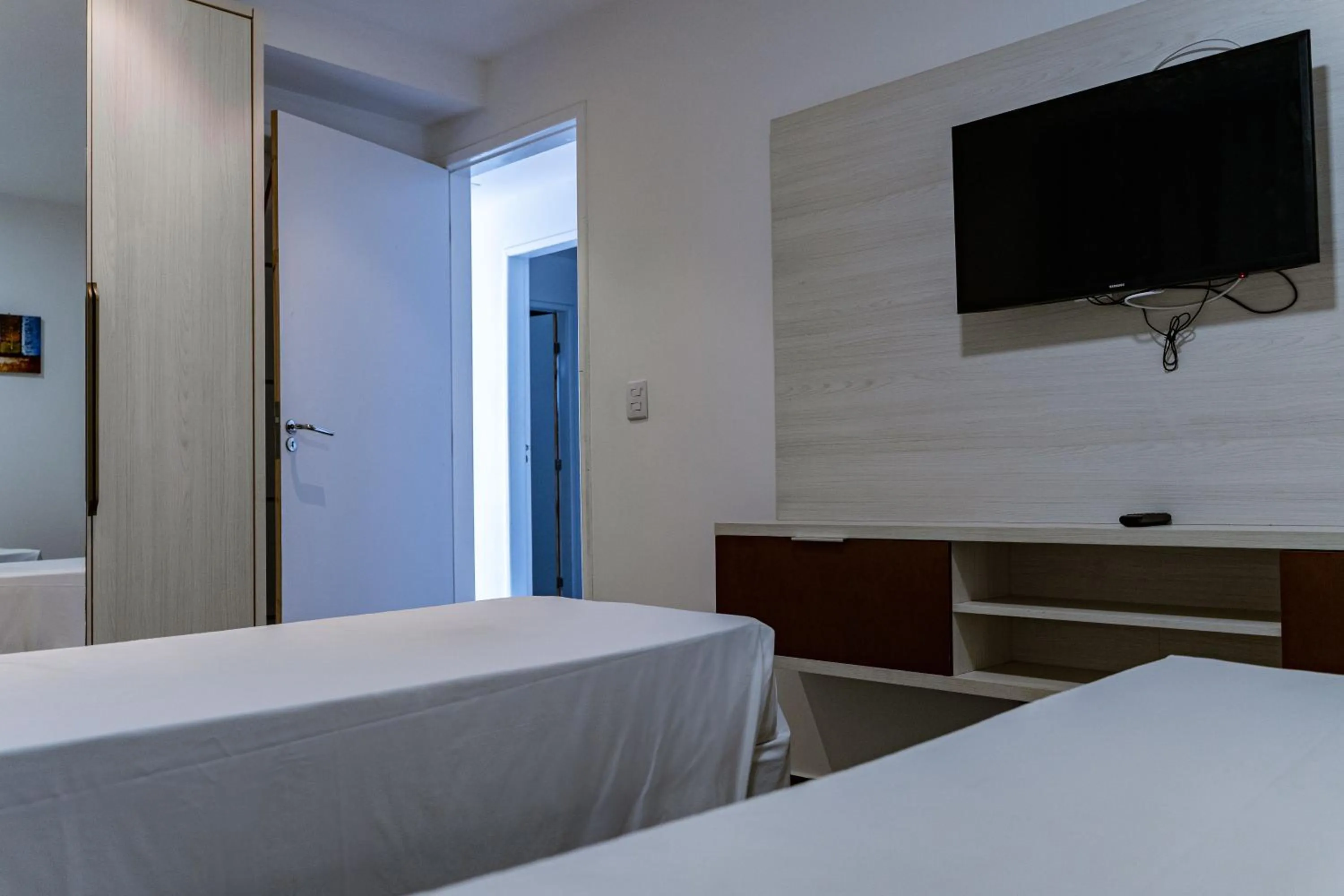 Bed in Bessa Golden Flats