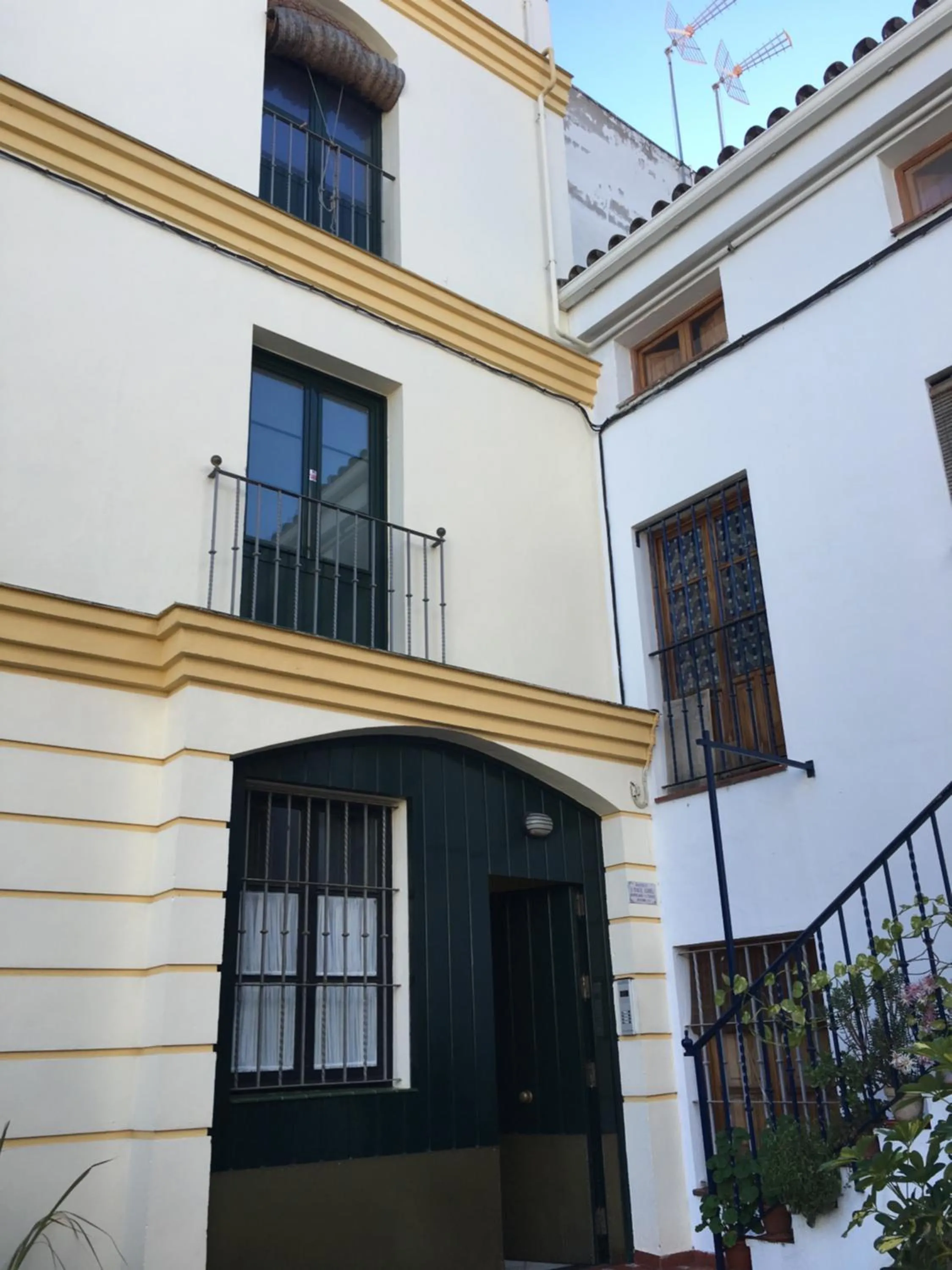 Property building in Casas de Sevilla - Apartamento Puente de Triana