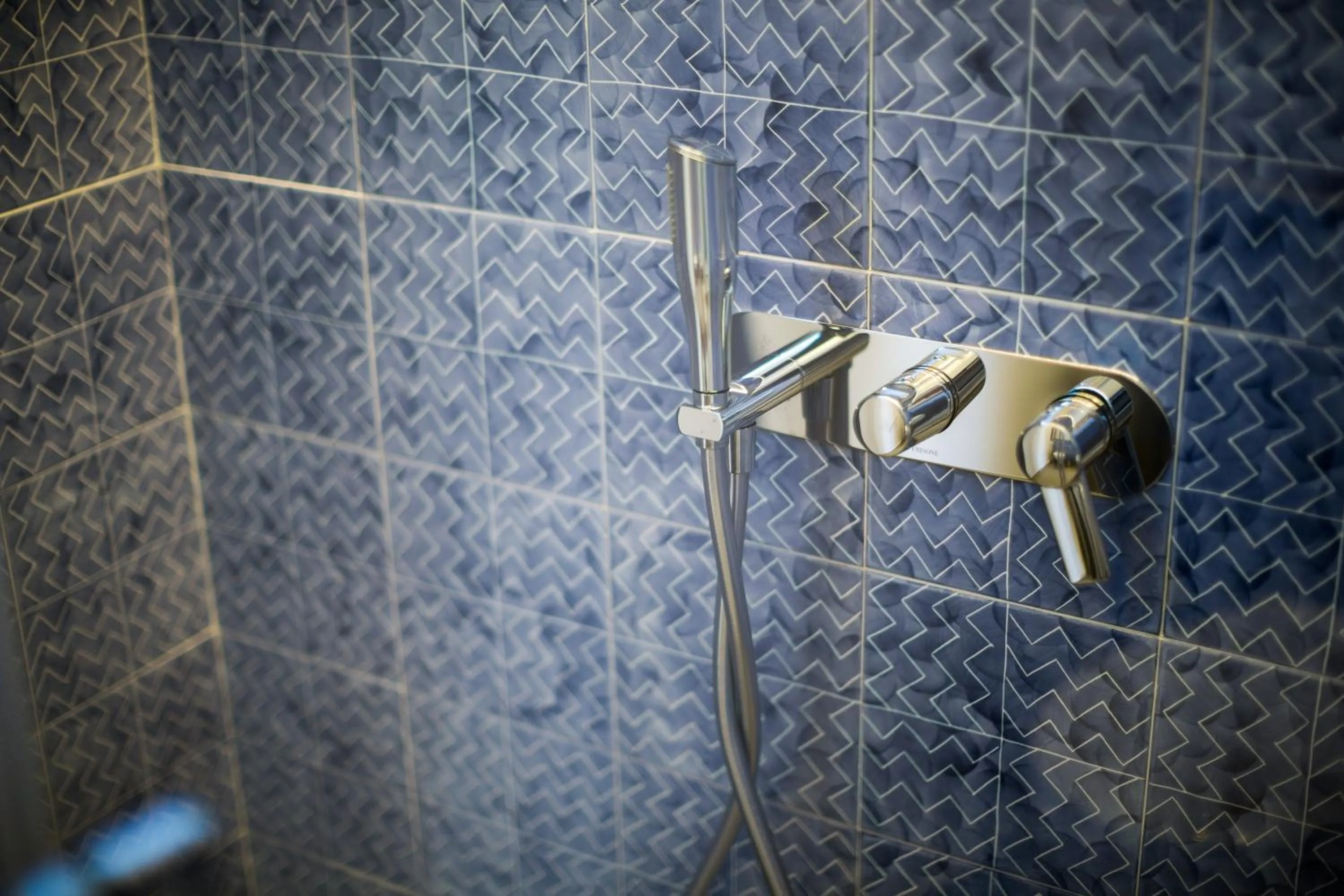 Shower in MelRose Relais