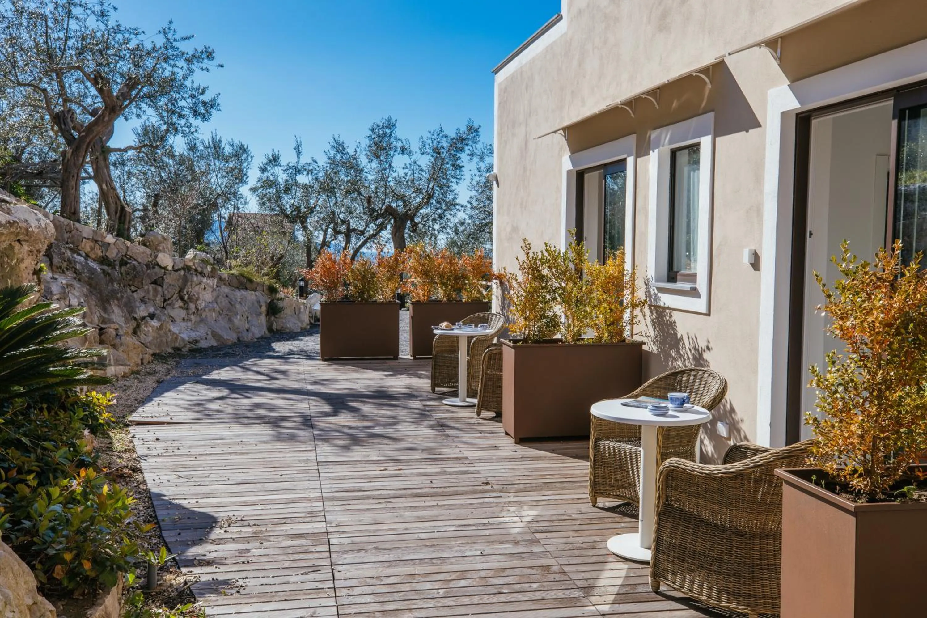 Garden view in MelRose Relais