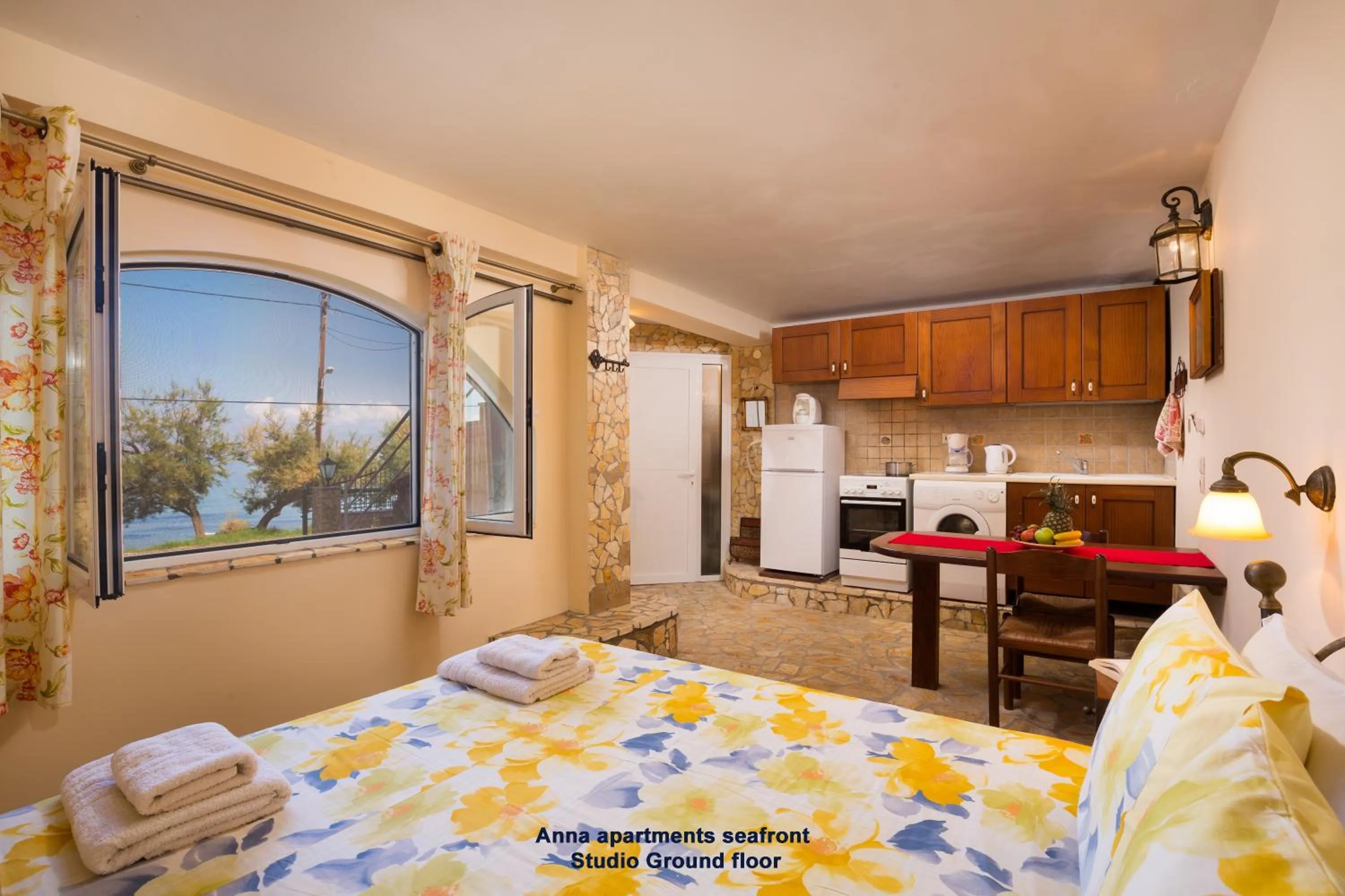 Bed in Anna Apartments Boukari