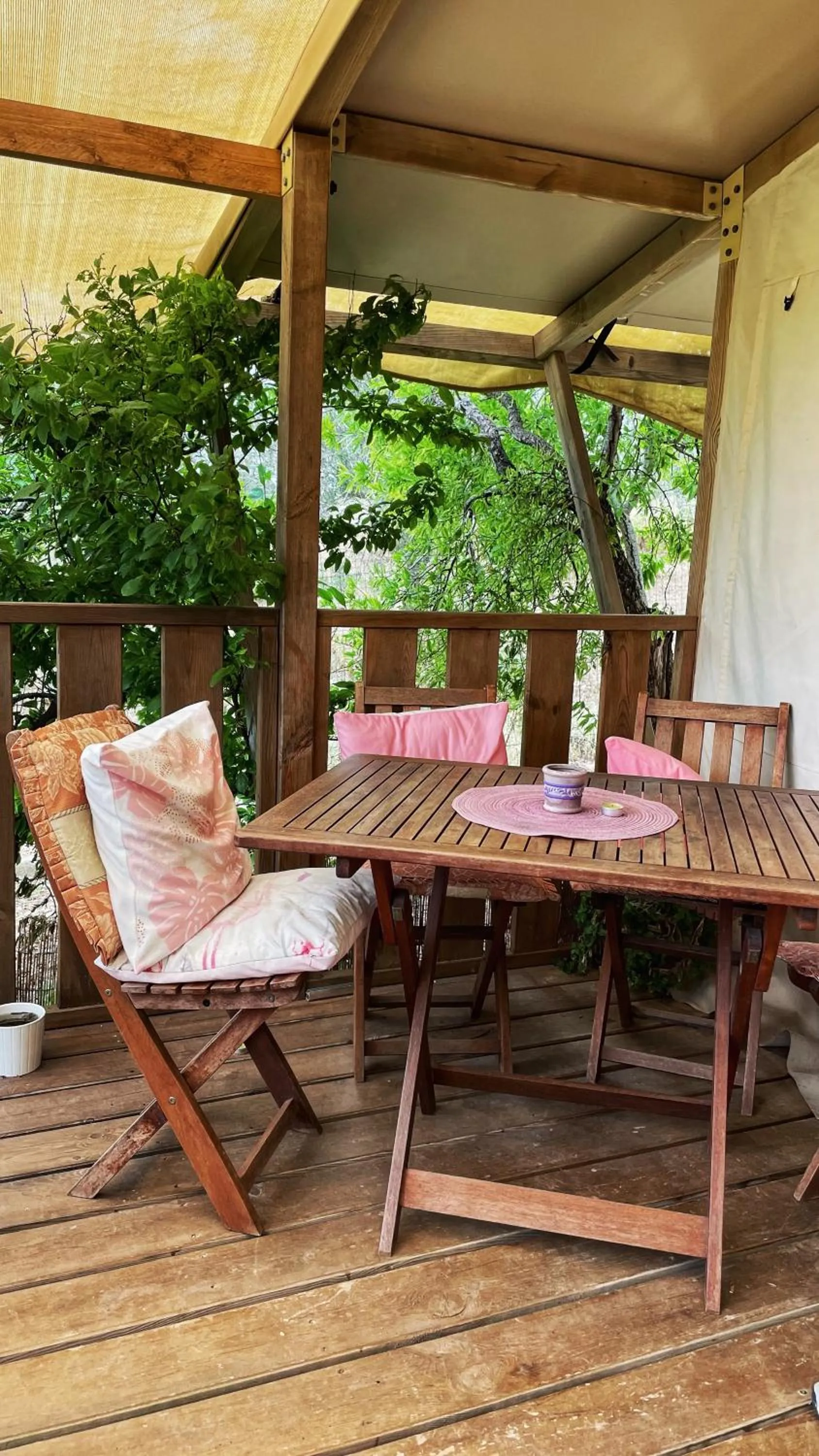 Patio in Ciriga Sicily Glamping
