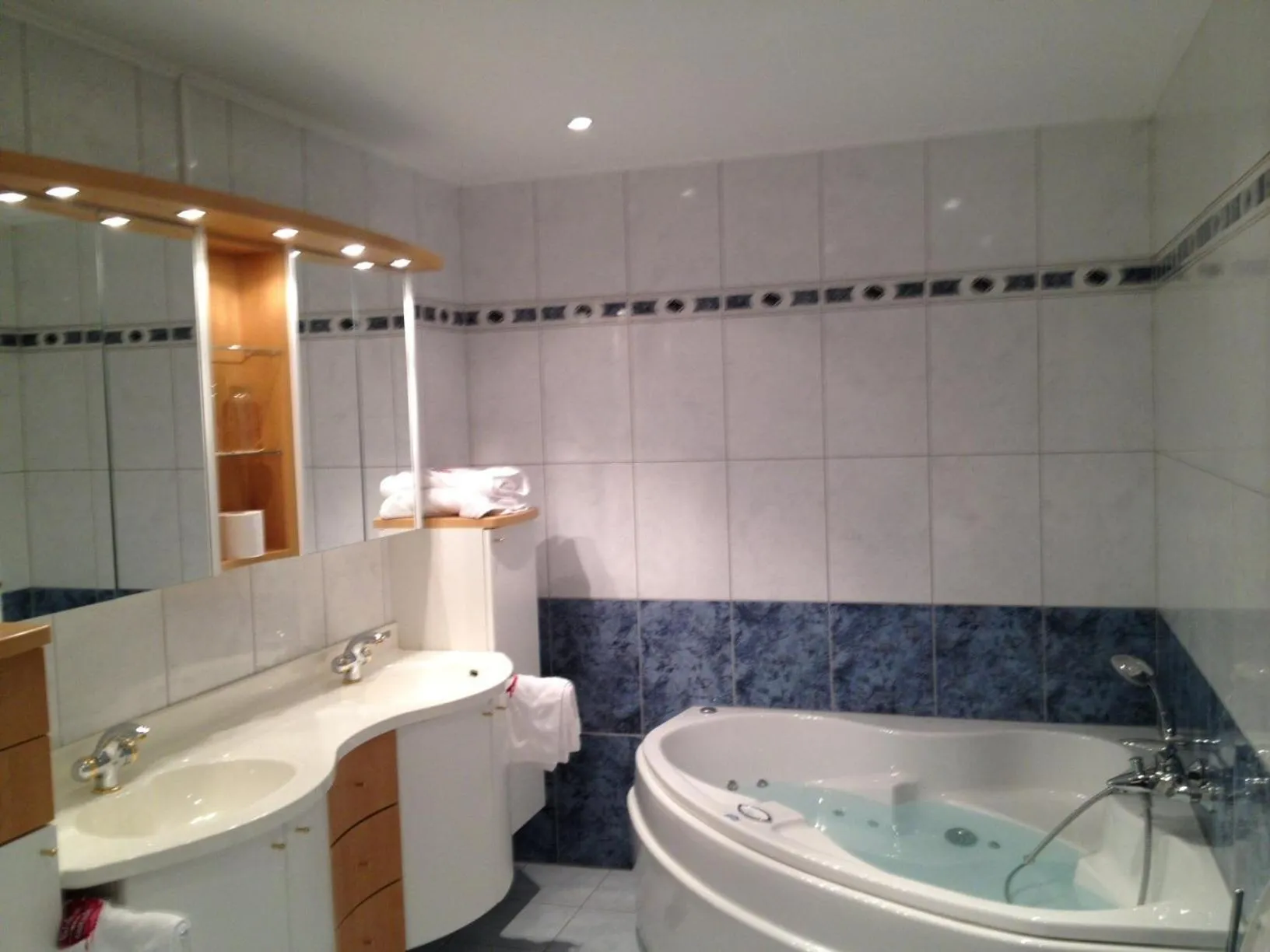 Bathroom in Hotel Val De La Cascade