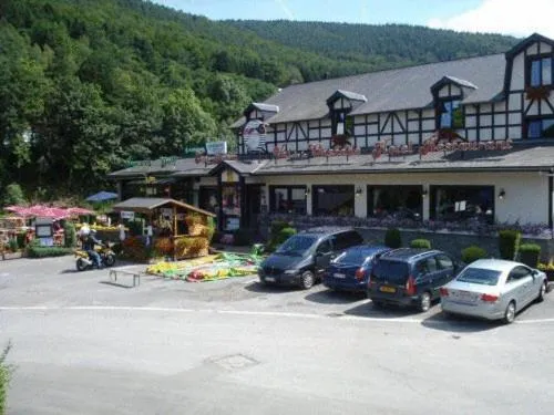 Facade/entrance in Hotel Val De La Cascade