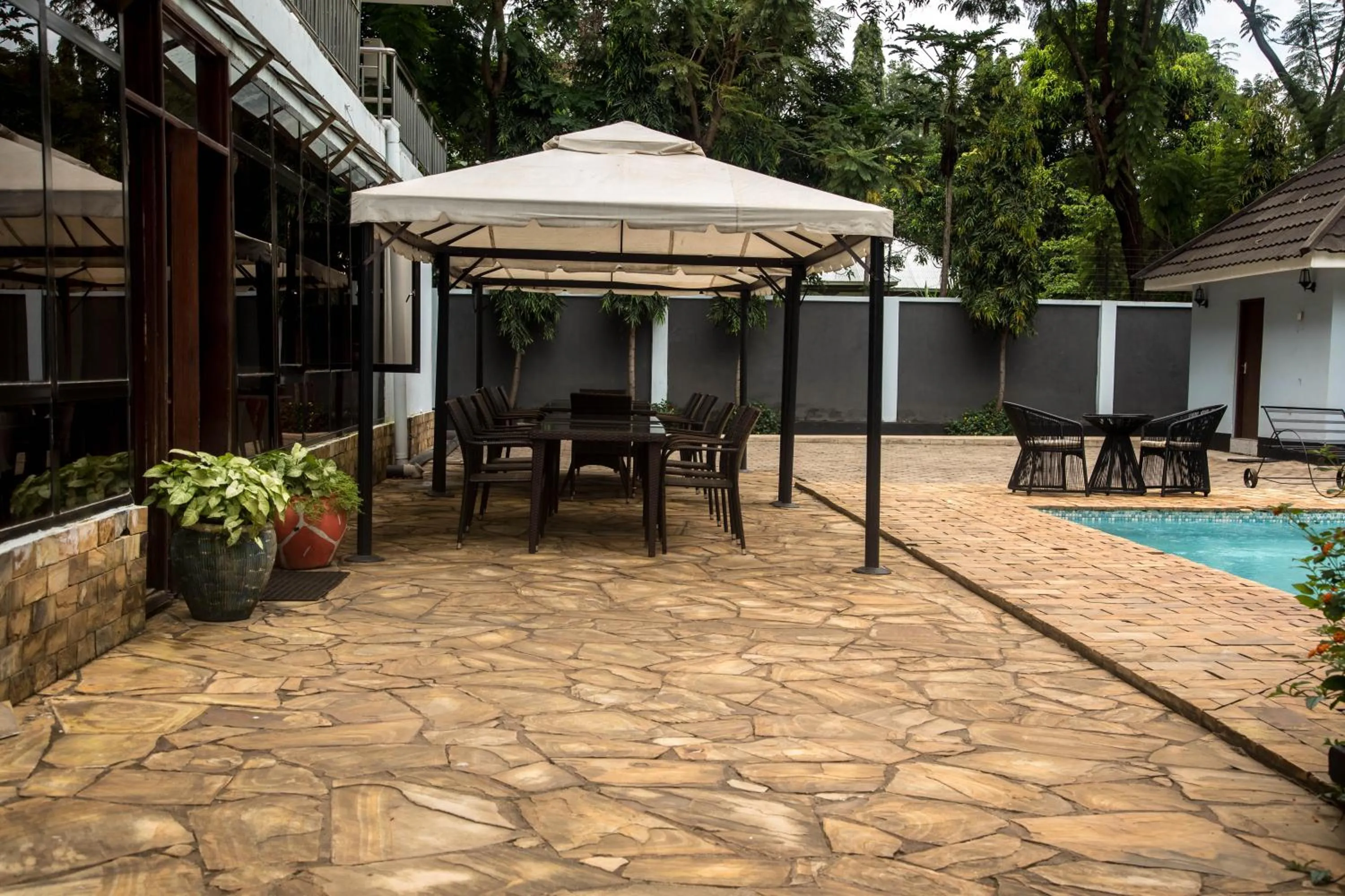 Seating area in Panama Garden Resort