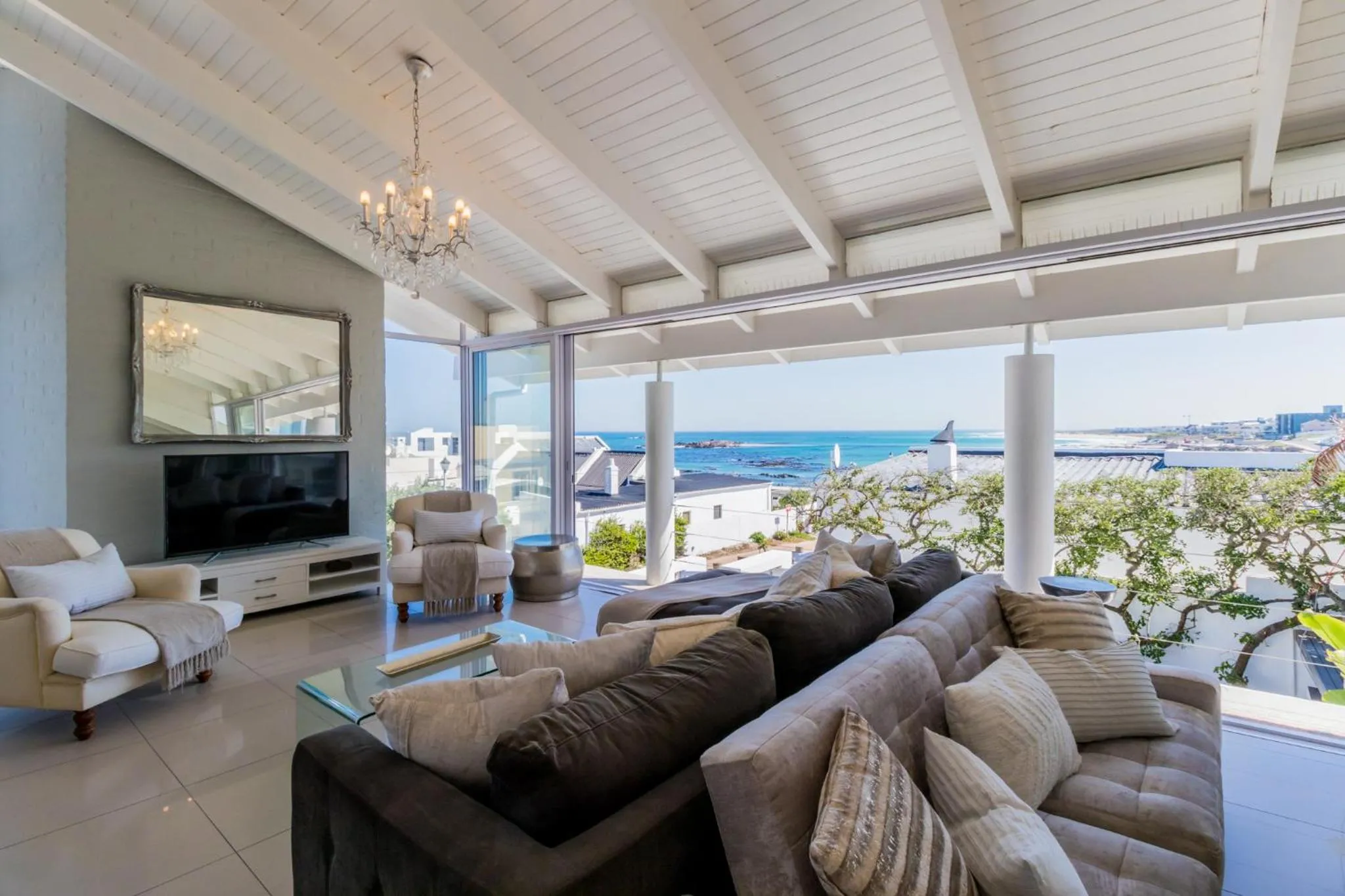White Waves Beach House