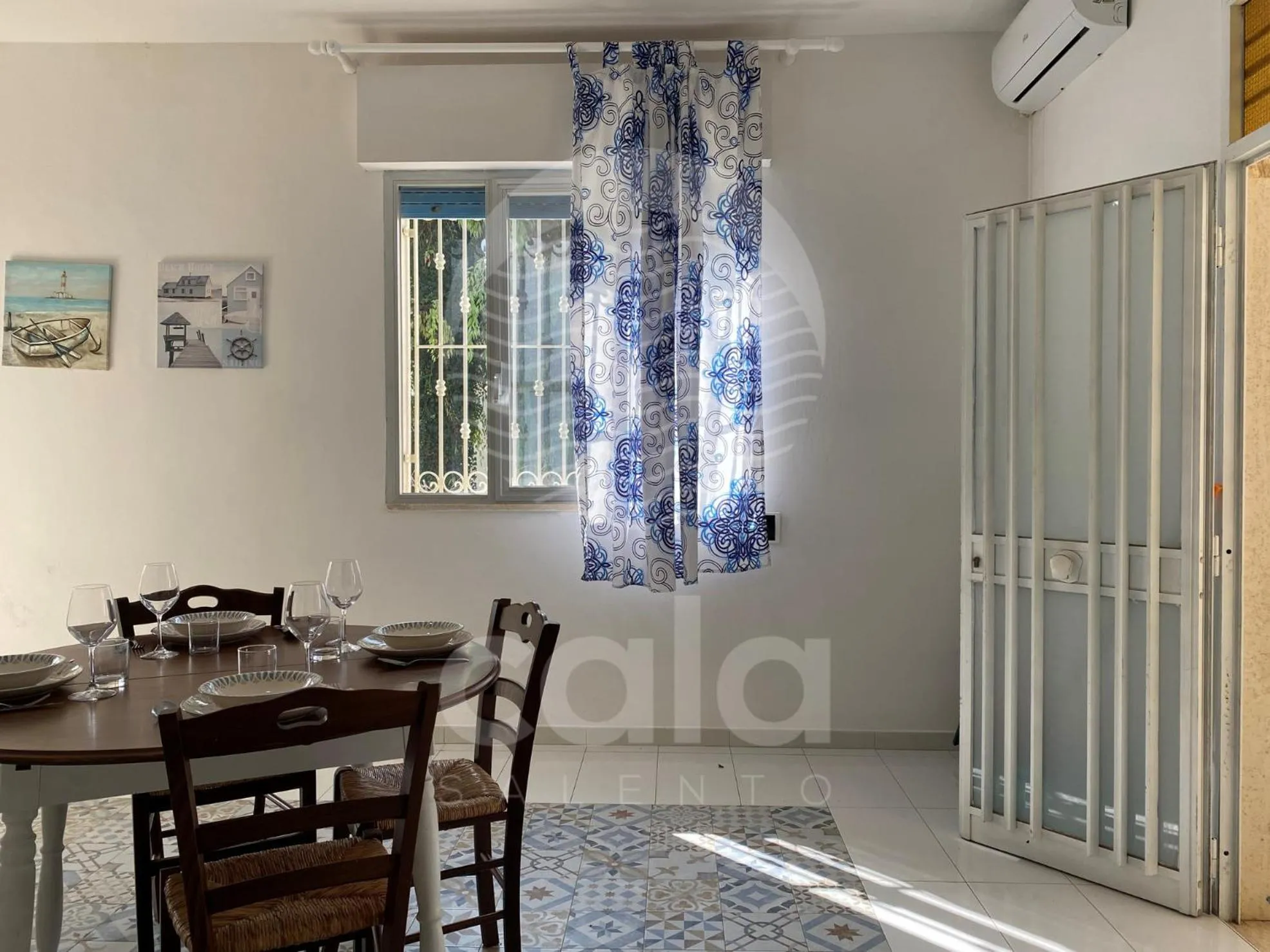 Kitchen or kitchenette in Villa Teresa - giardino privato By Cala Salento
