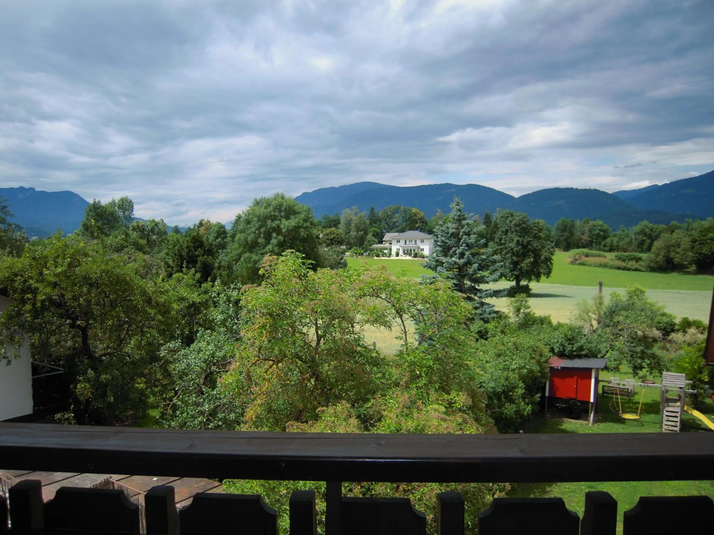 Garden view in Mosers Pension