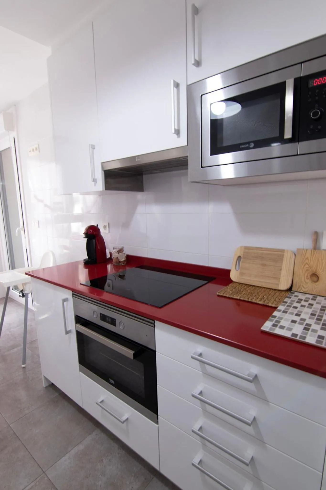 Kitchen or kitchenette in Telmo's Home con PARKING -Sirimiri Apartments-