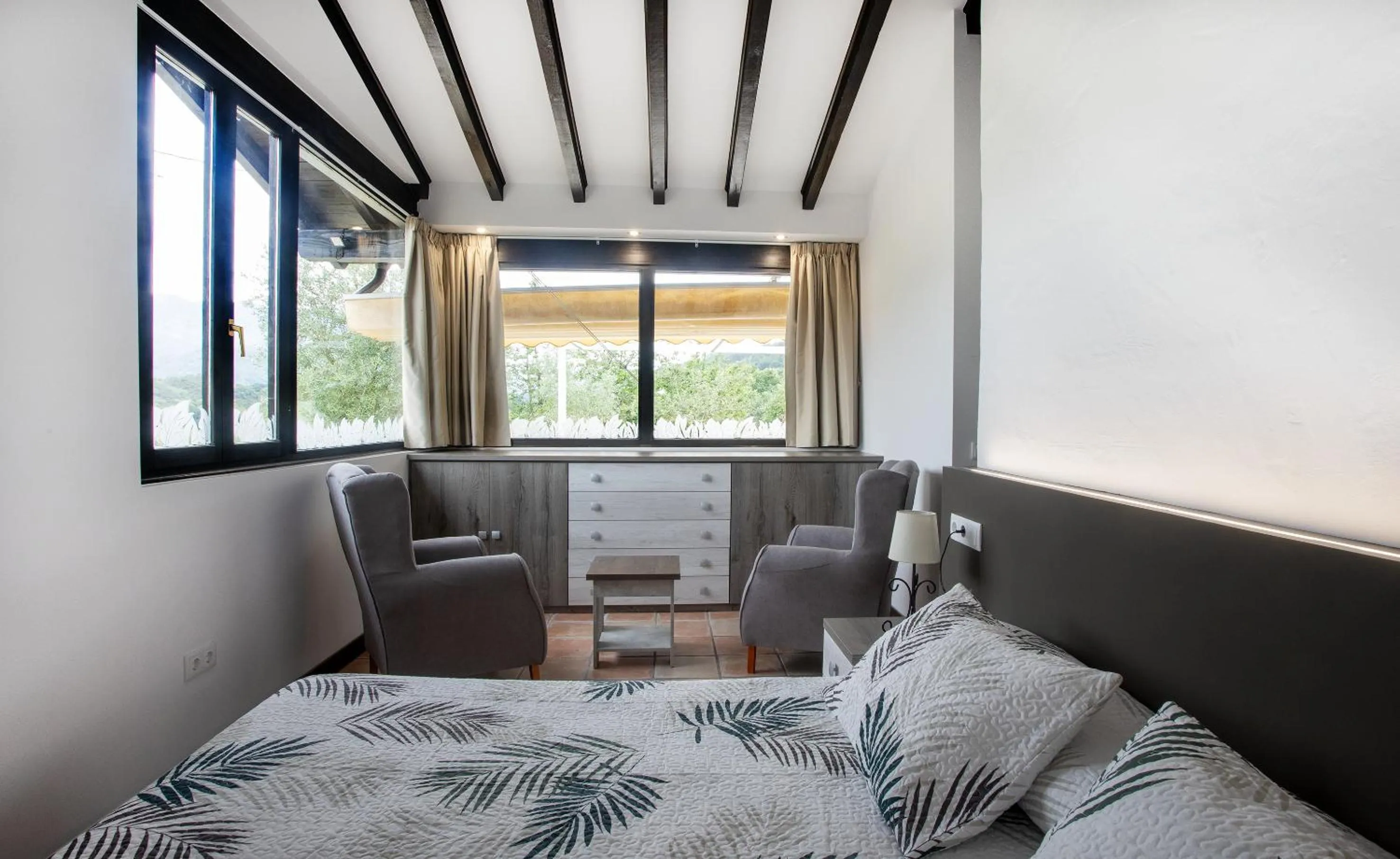 Photo of the whole room, Bed in Hotel Rural Valleoscuru