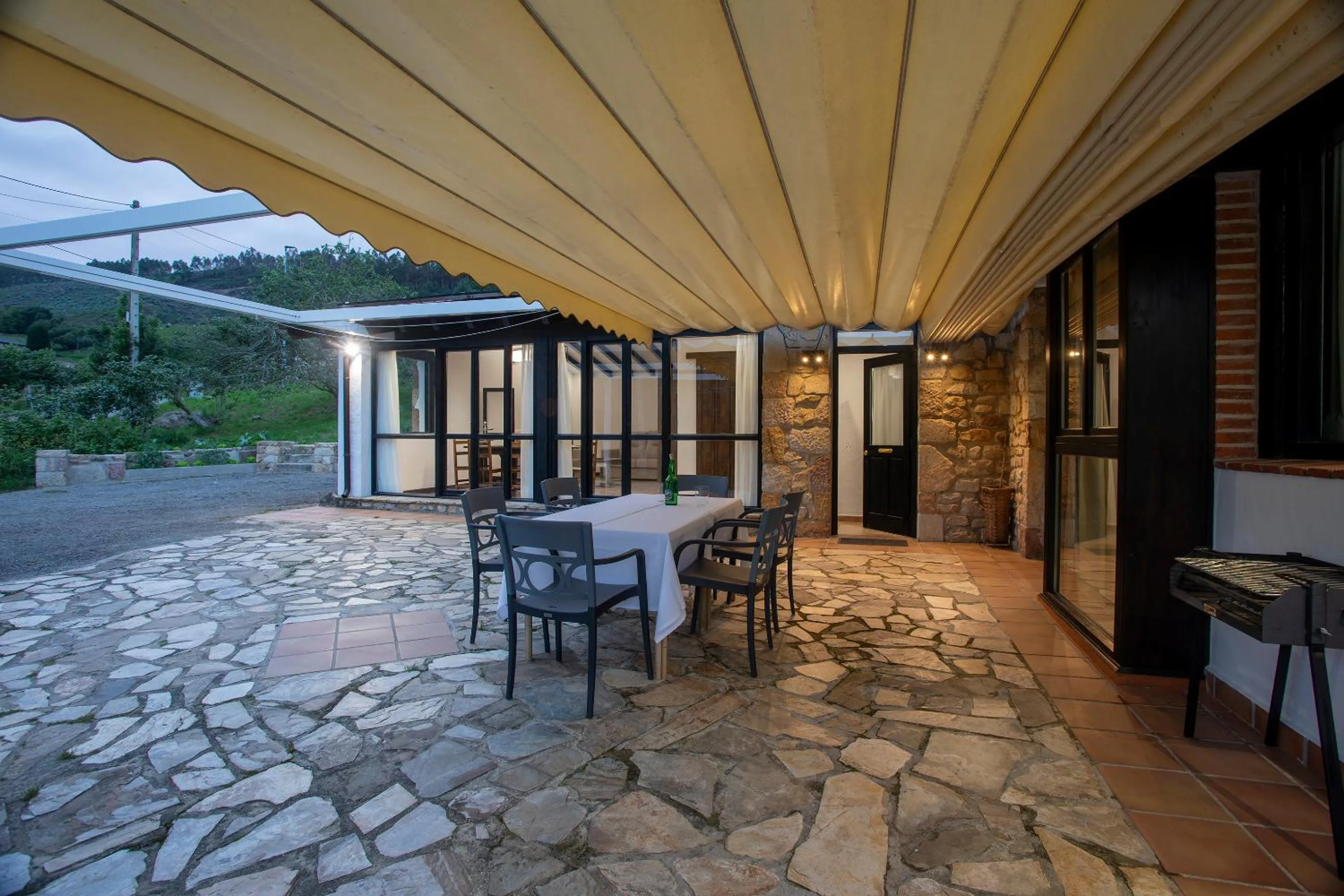 Patio in Hotel Rural Valleoscuru
