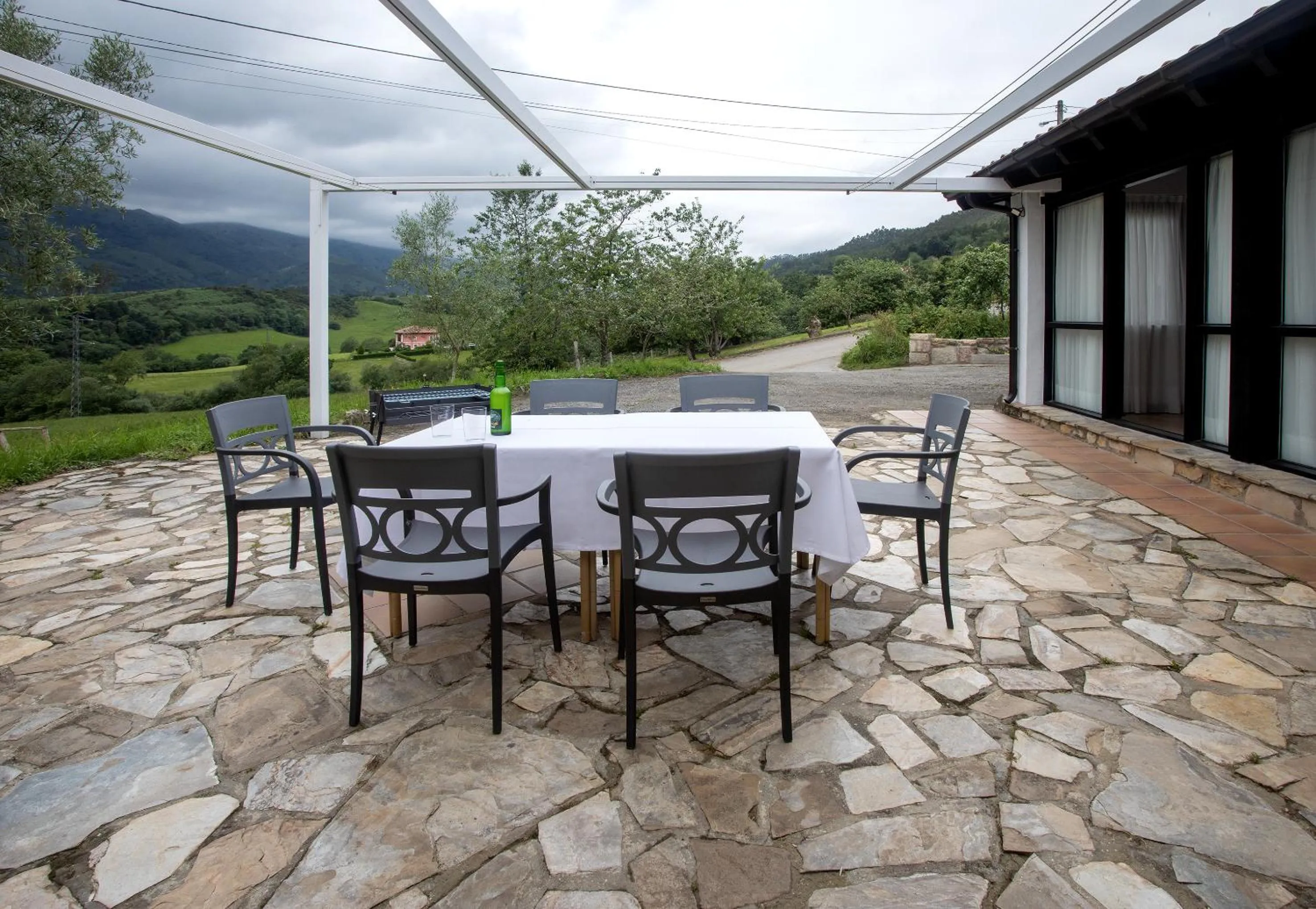 Patio in Hotel Rural Valleoscuru