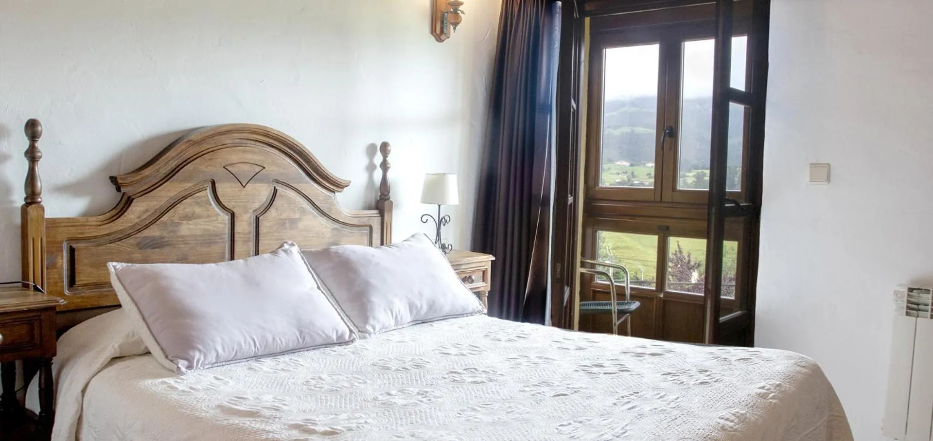 Bed in Hotel Rural Valleoscuru