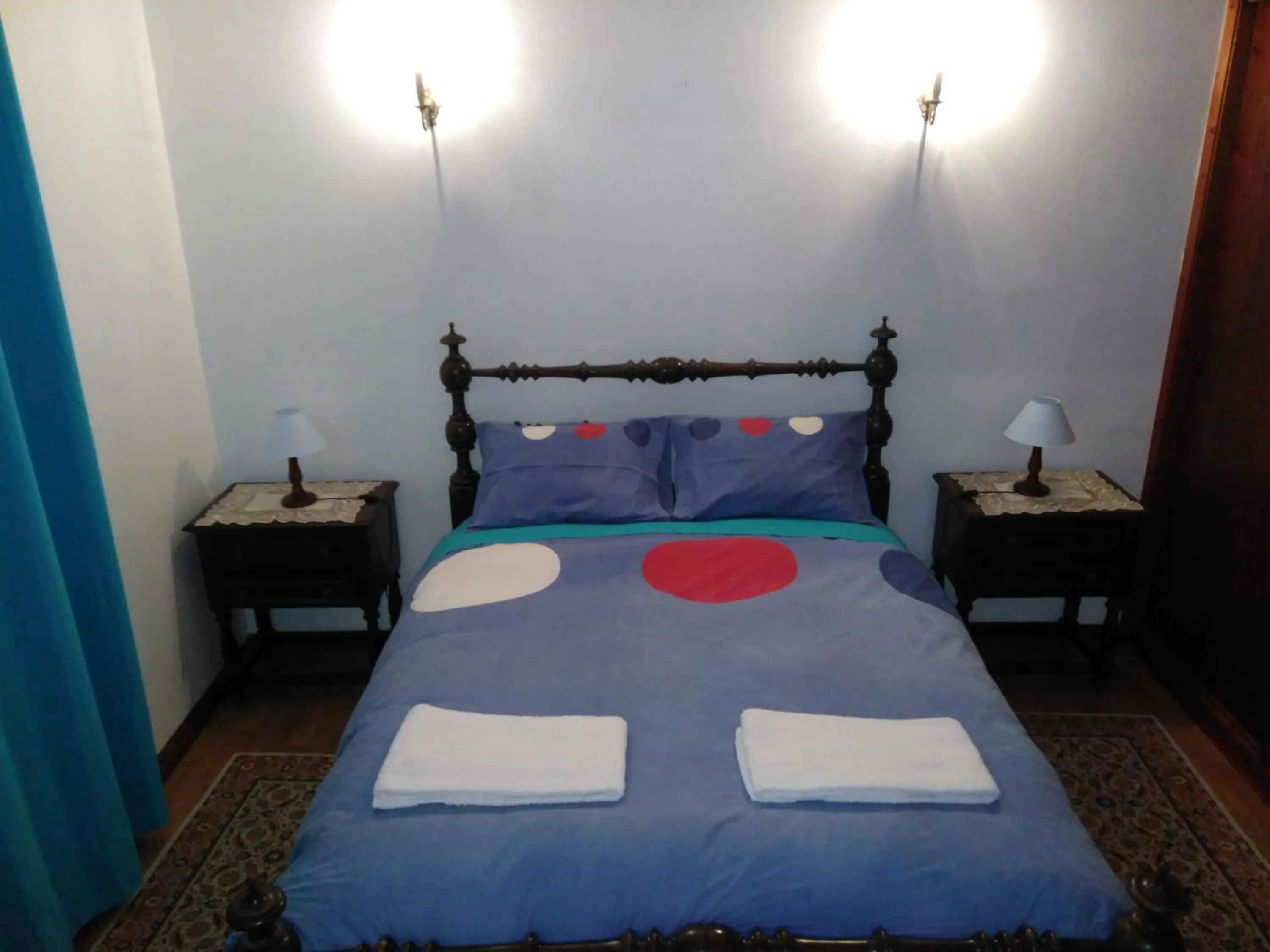 Queen Room with Shared Bathroom in Pedro Sousa Rooms na Relva