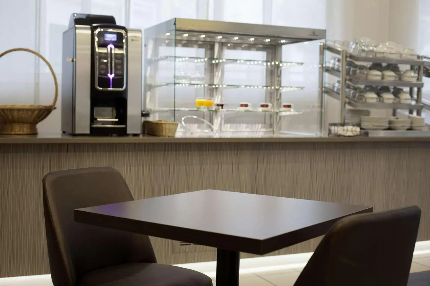 Breakfast in Brit Hotel de Grignan Vichy Breakfast in Brit Hotel de Grignan Vichy