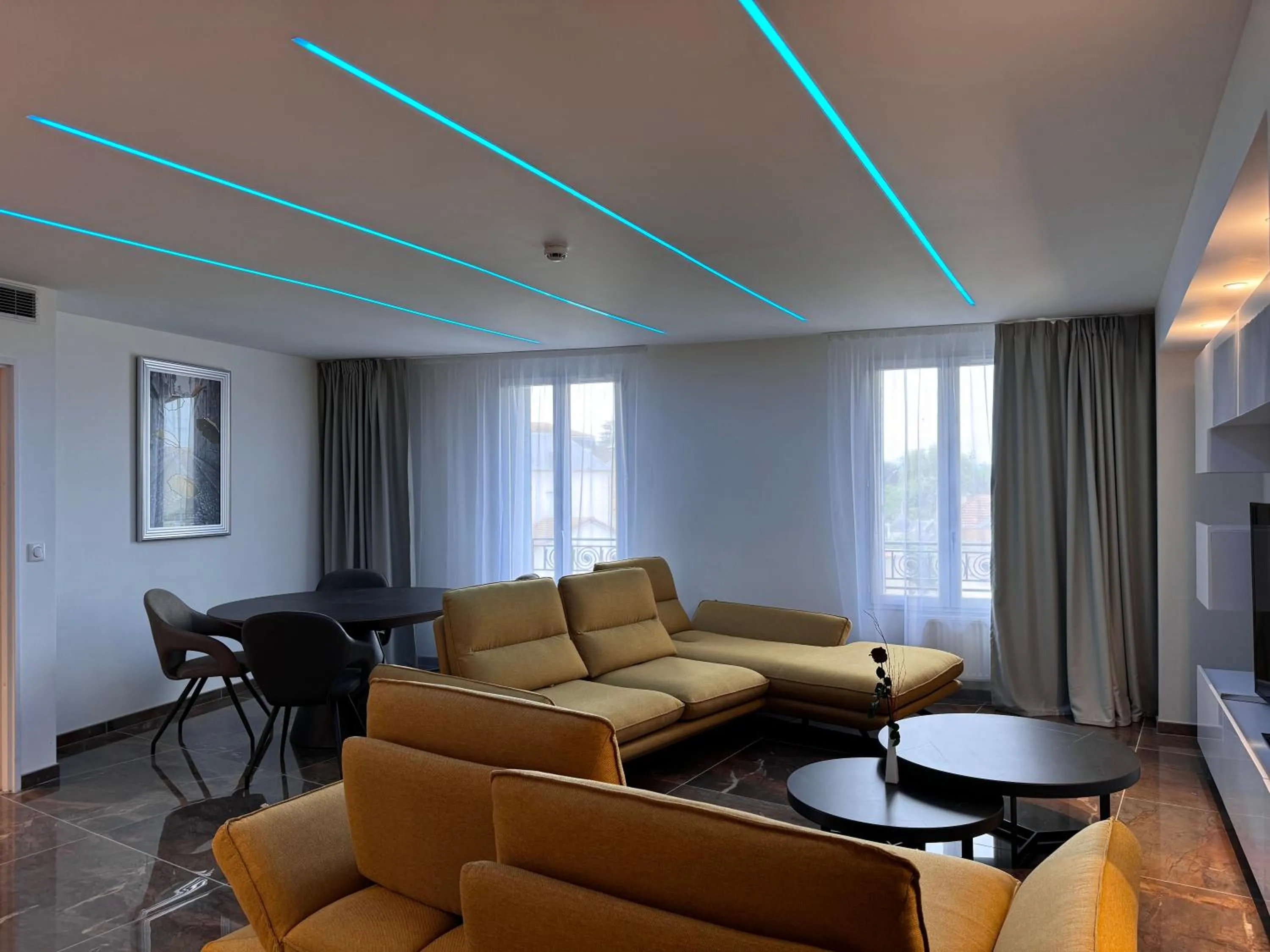 Living room in Brit Hotel de Grignan Vichy