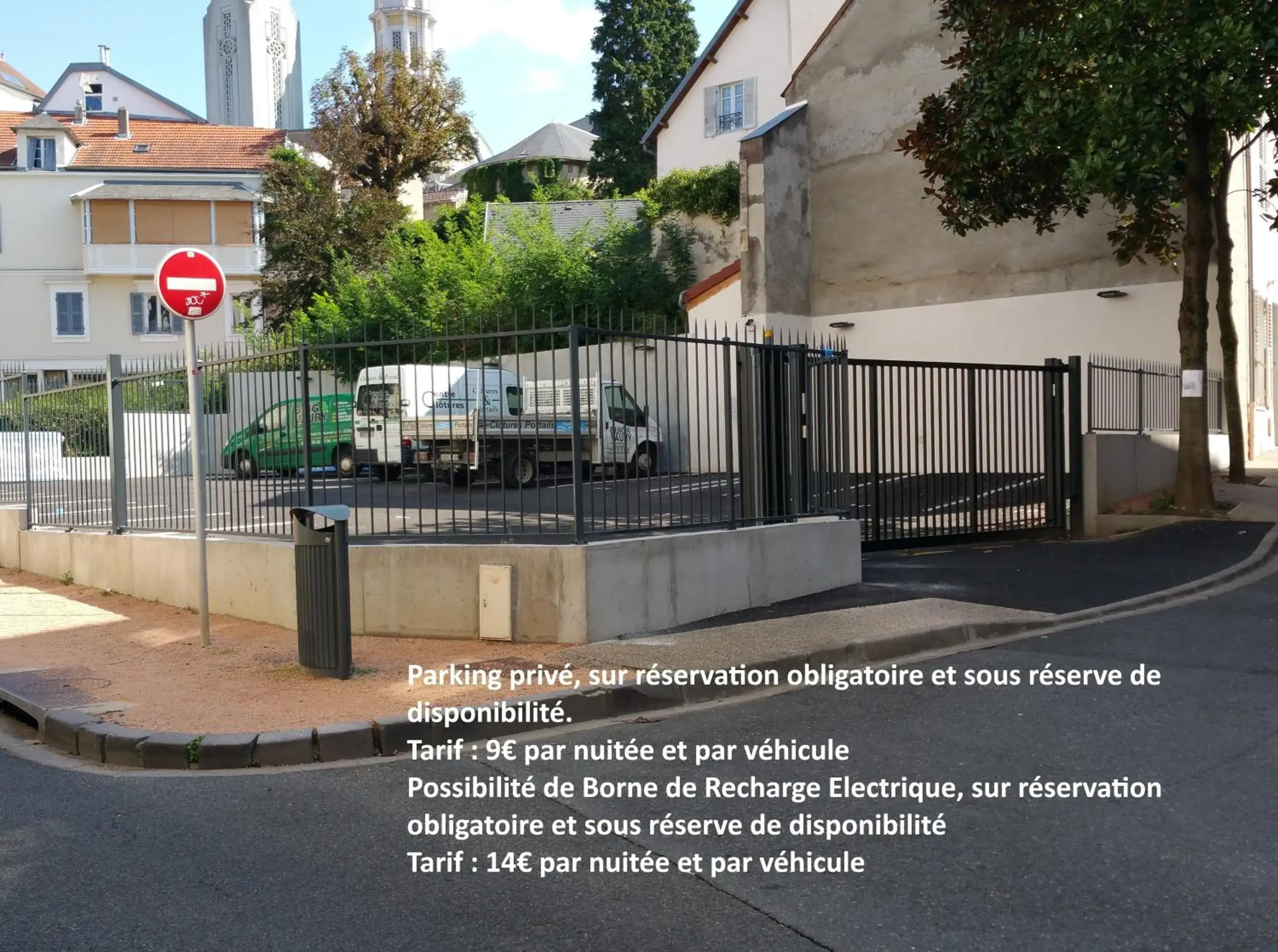 Street view in Brit Hotel de Grignan Vichy Street view in Brit Hotel de Grignan Vichy