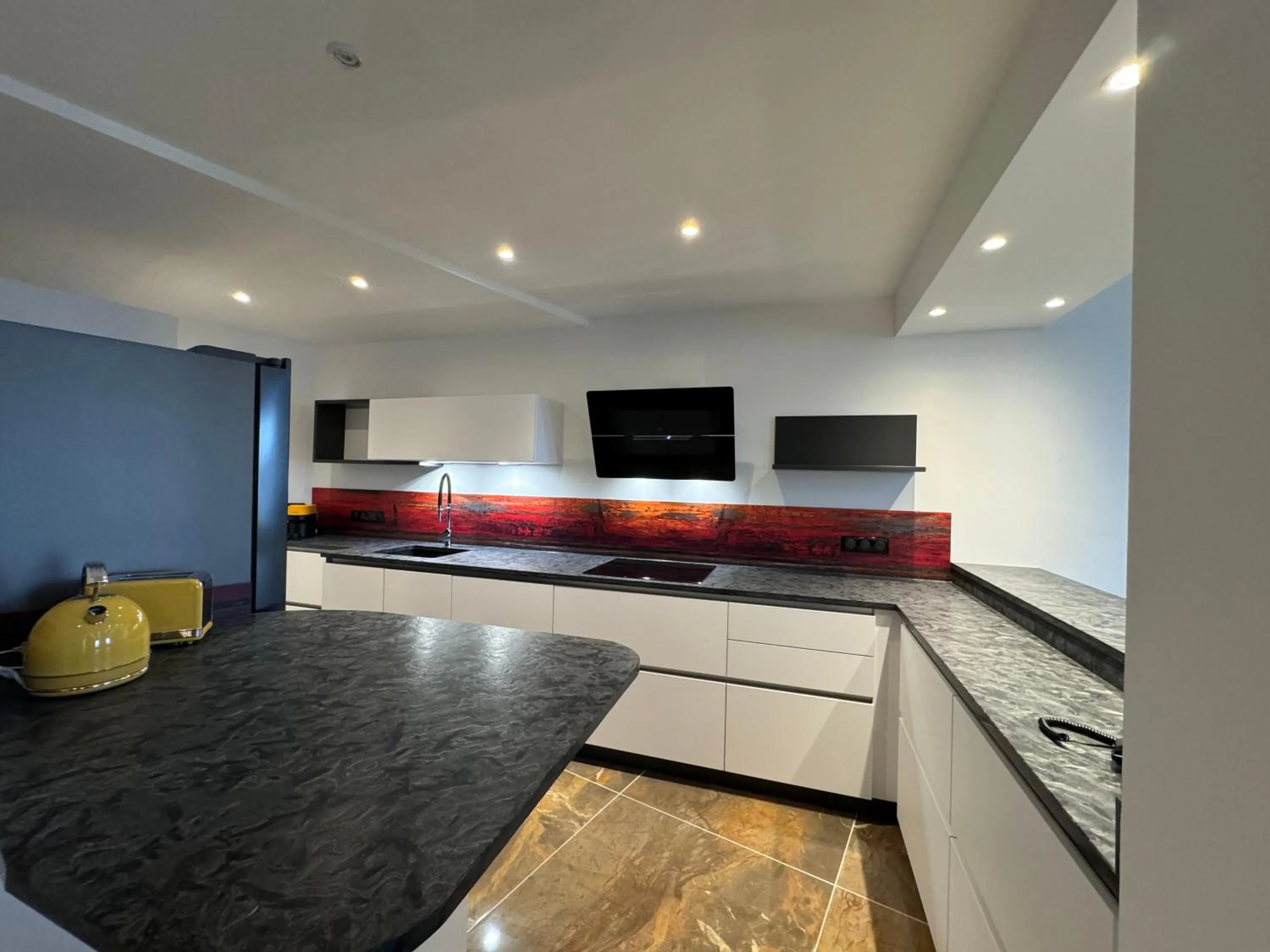 kitchen in Brit Hotel de Grignan Vichy