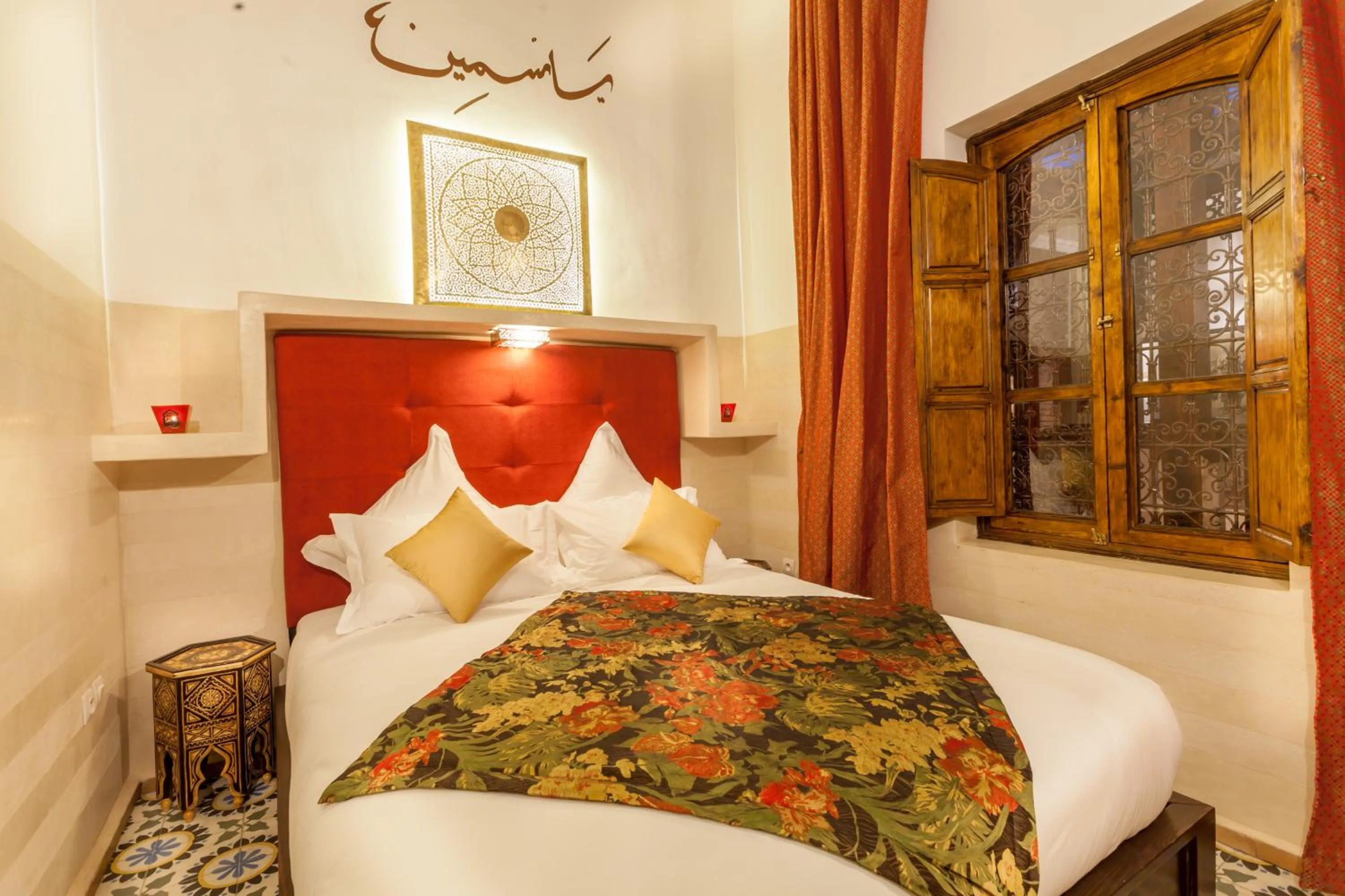 Patio, Bed in Riad Dar Yema