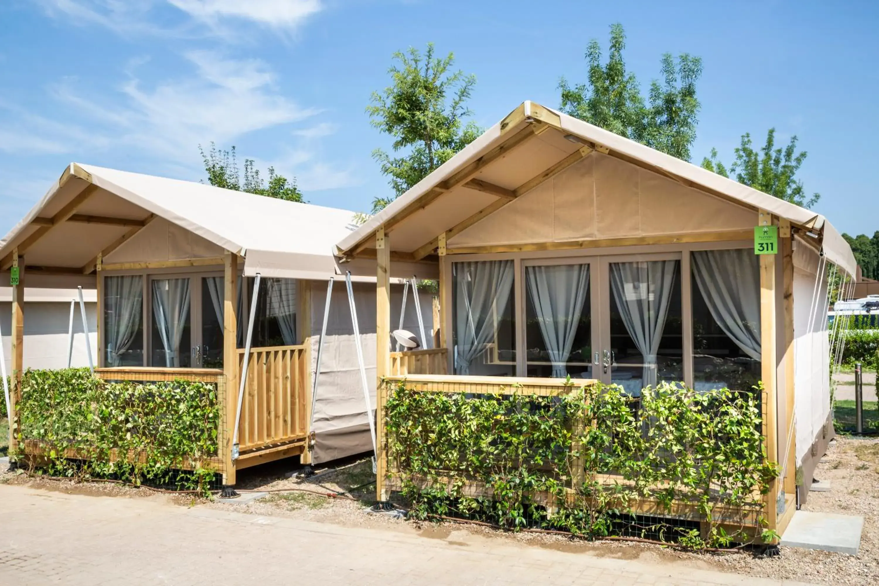 Property building in hu Firenze Camping in Town Property building in hu Firenze Camping in Town