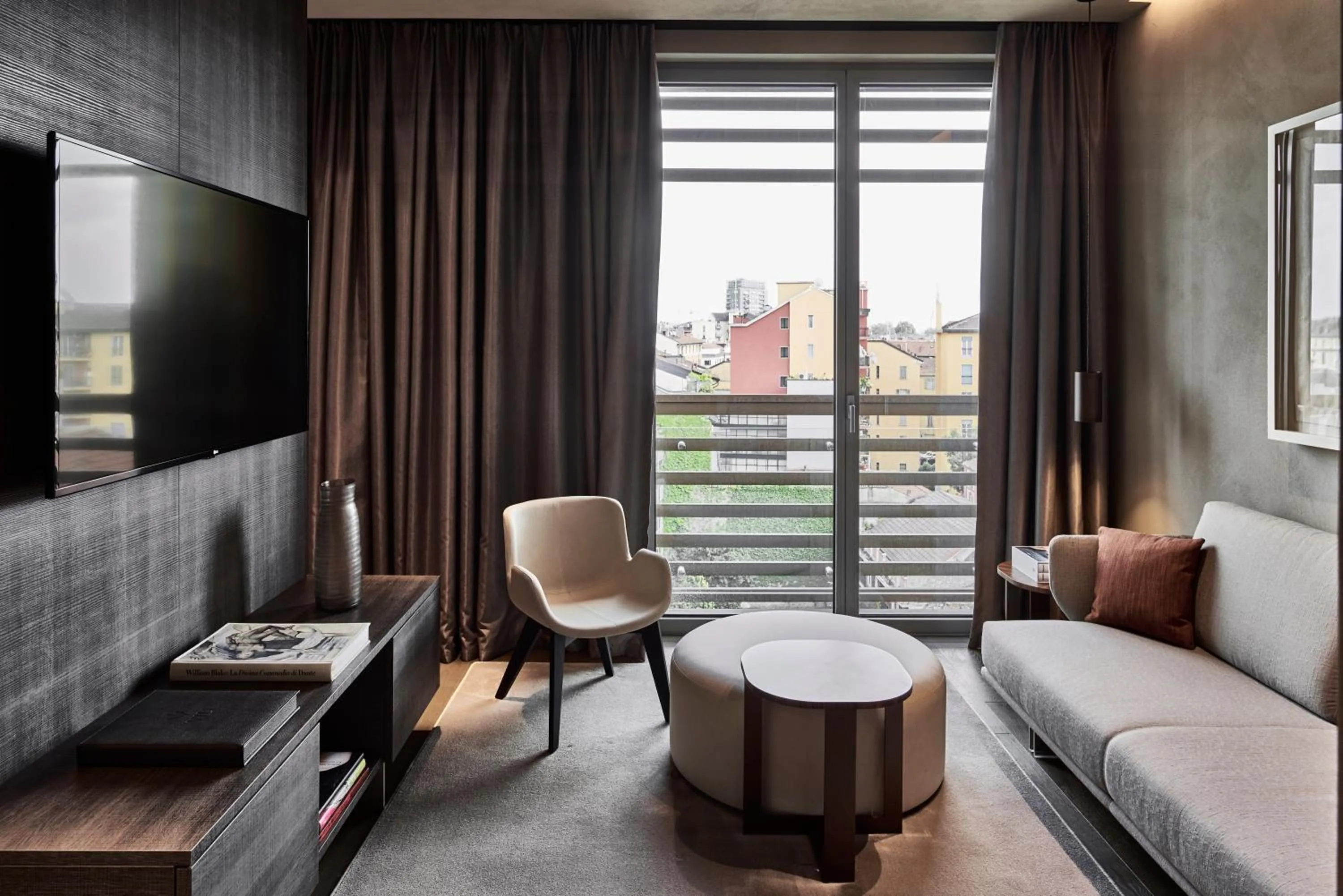 Living room in Hotel VIU Milan, a Member of Design Hotels