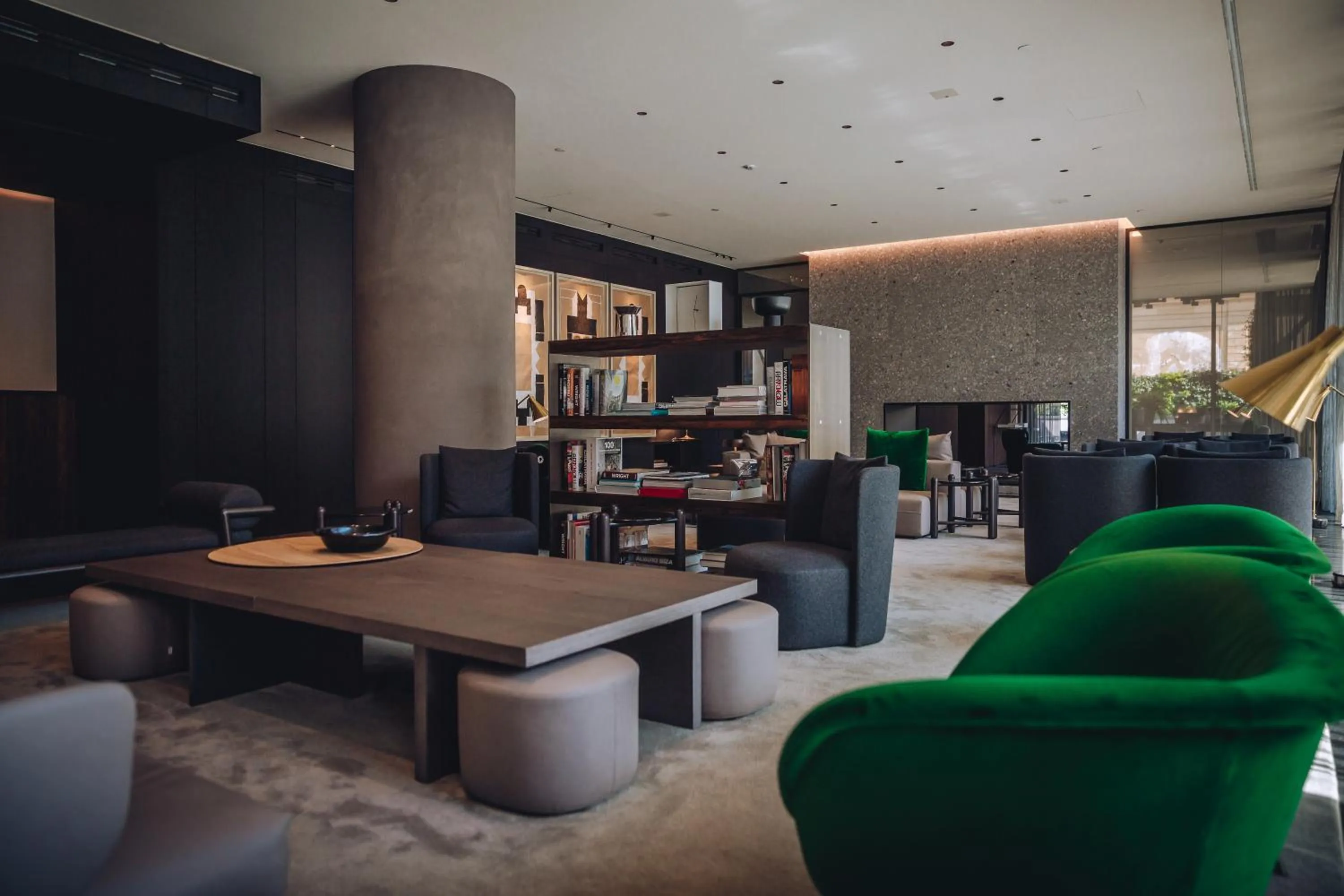 Lobby or reception in Hotel VIU Milan, a Member of Design Hotels