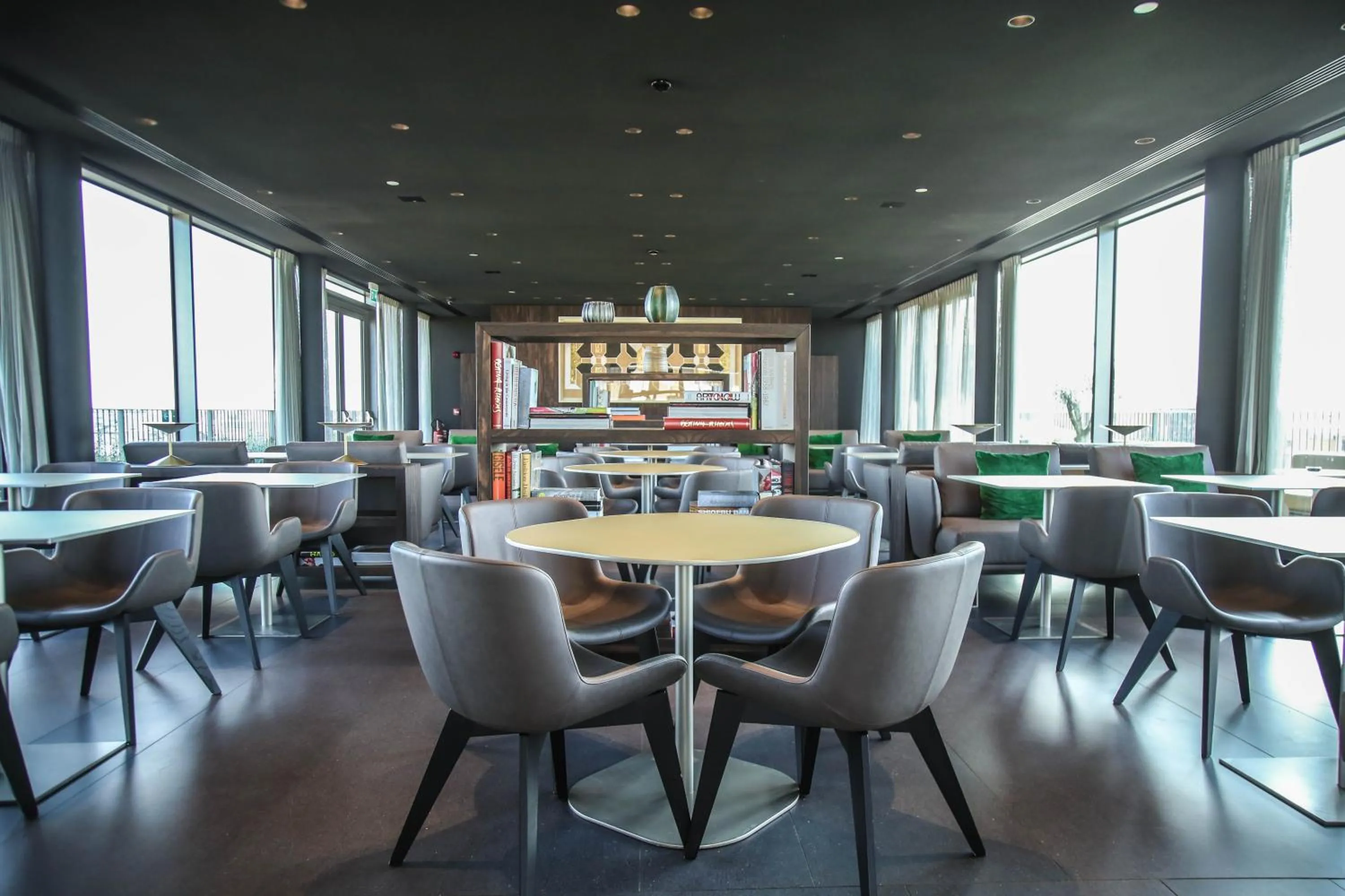 Restaurant/places to eat in Hotel VIU Milan, a Member of Design Hotels