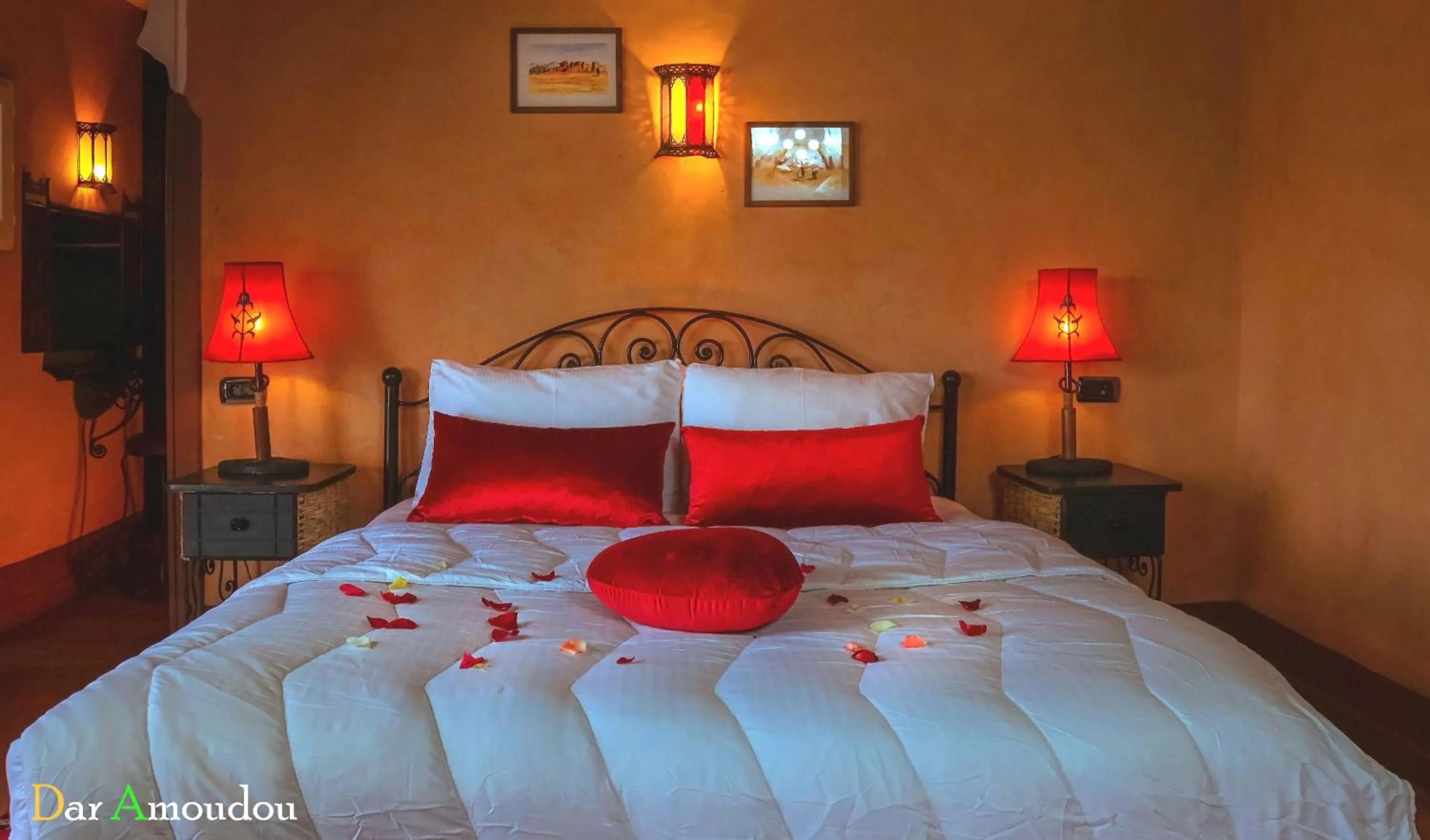 Photo of the whole room, Bed in Dar Amoudou