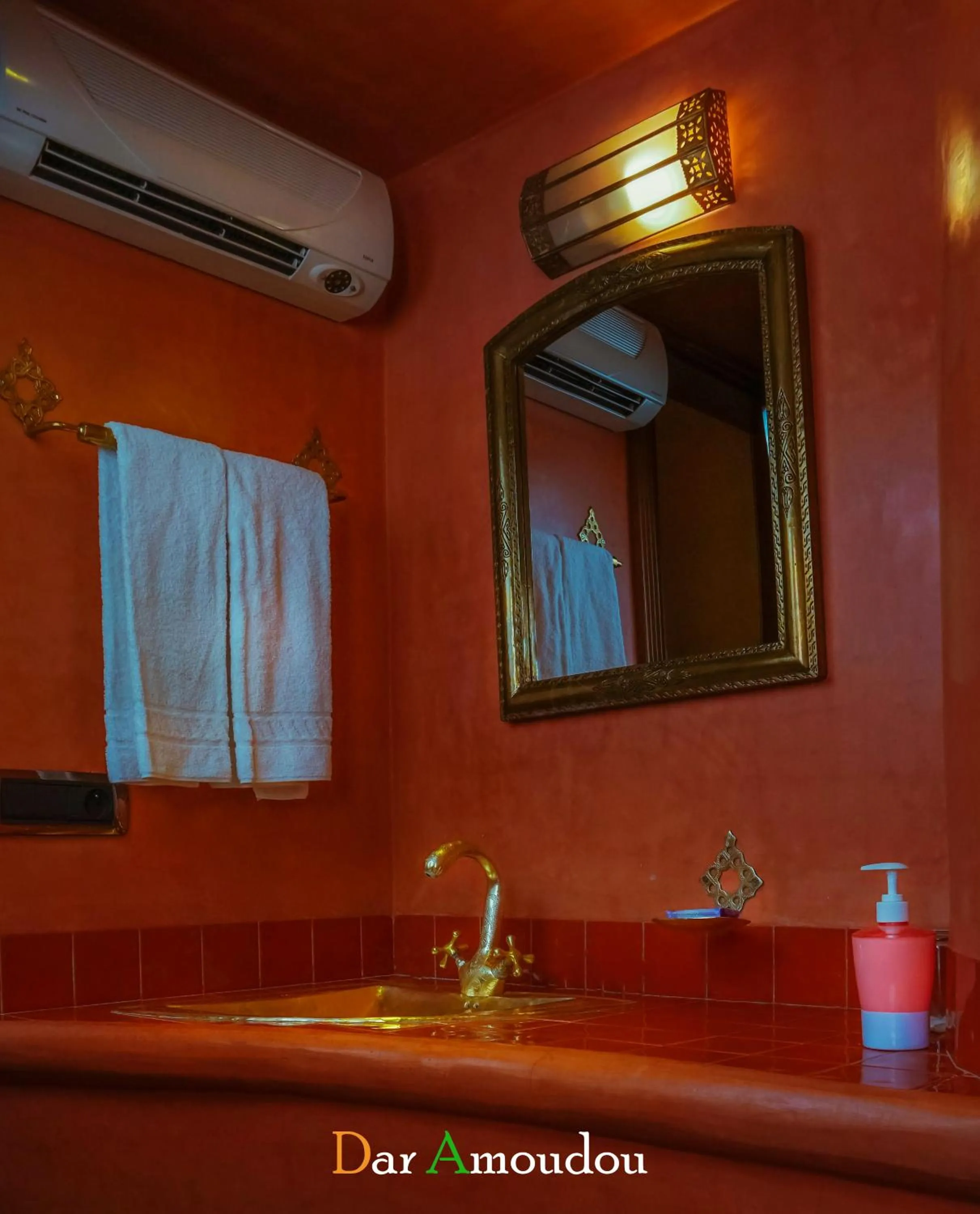 Bathroom in Dar Amoudou