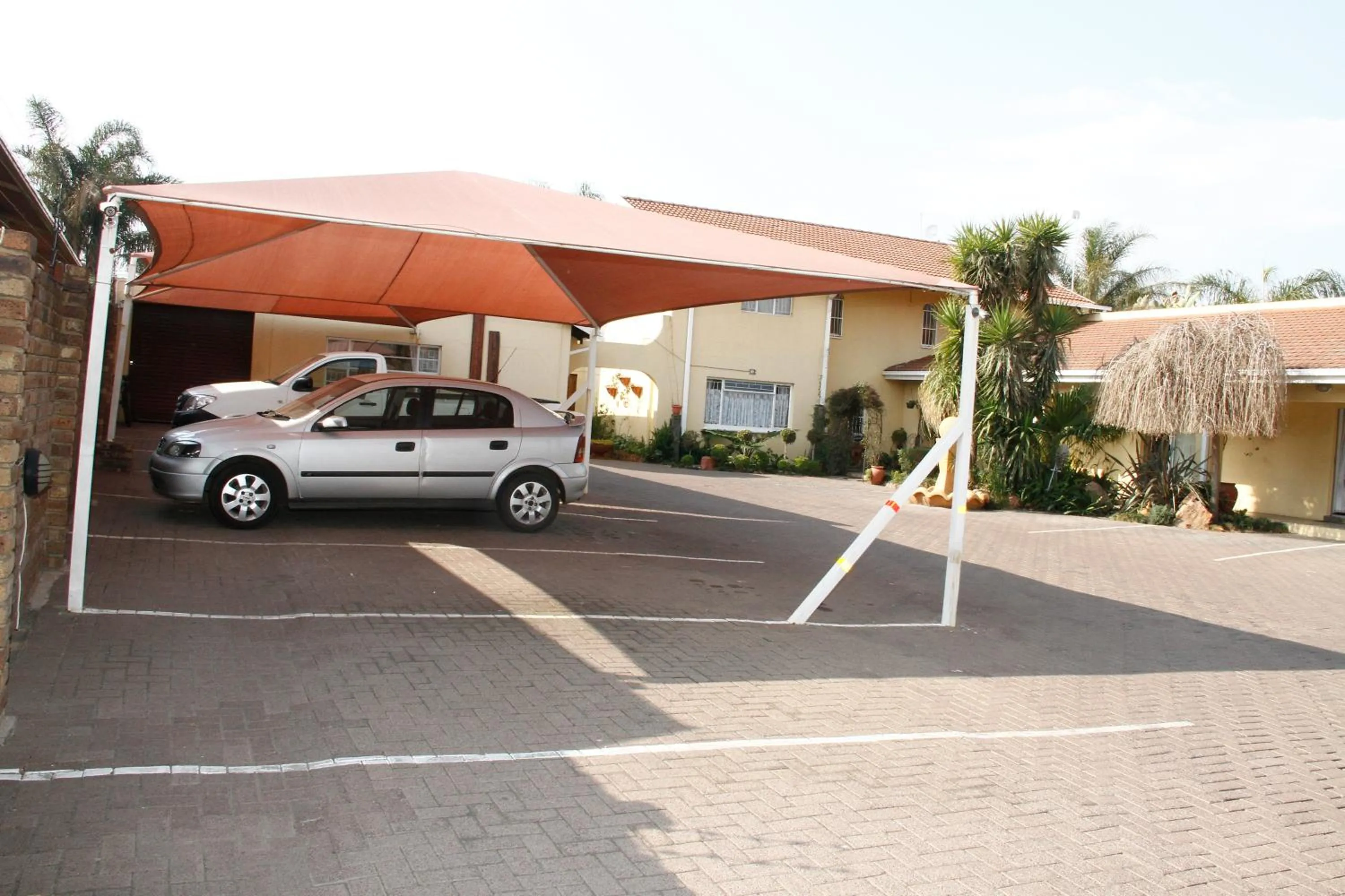 Parking in Kalahari Guest House