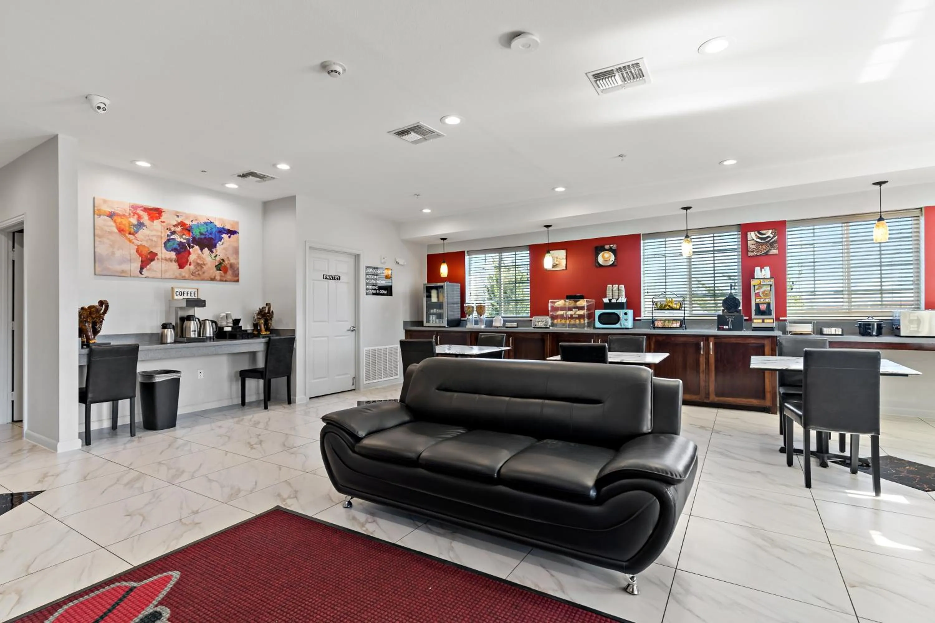 Breakfast in Paris Inn & Suites