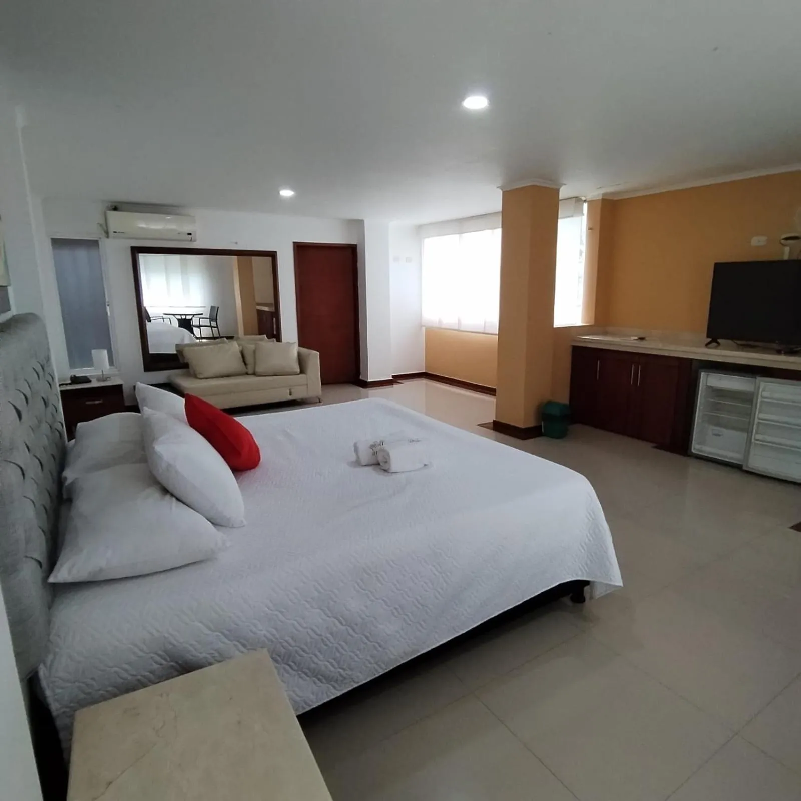 Bedroom, Bed in Hotel El Bosque Valledupar