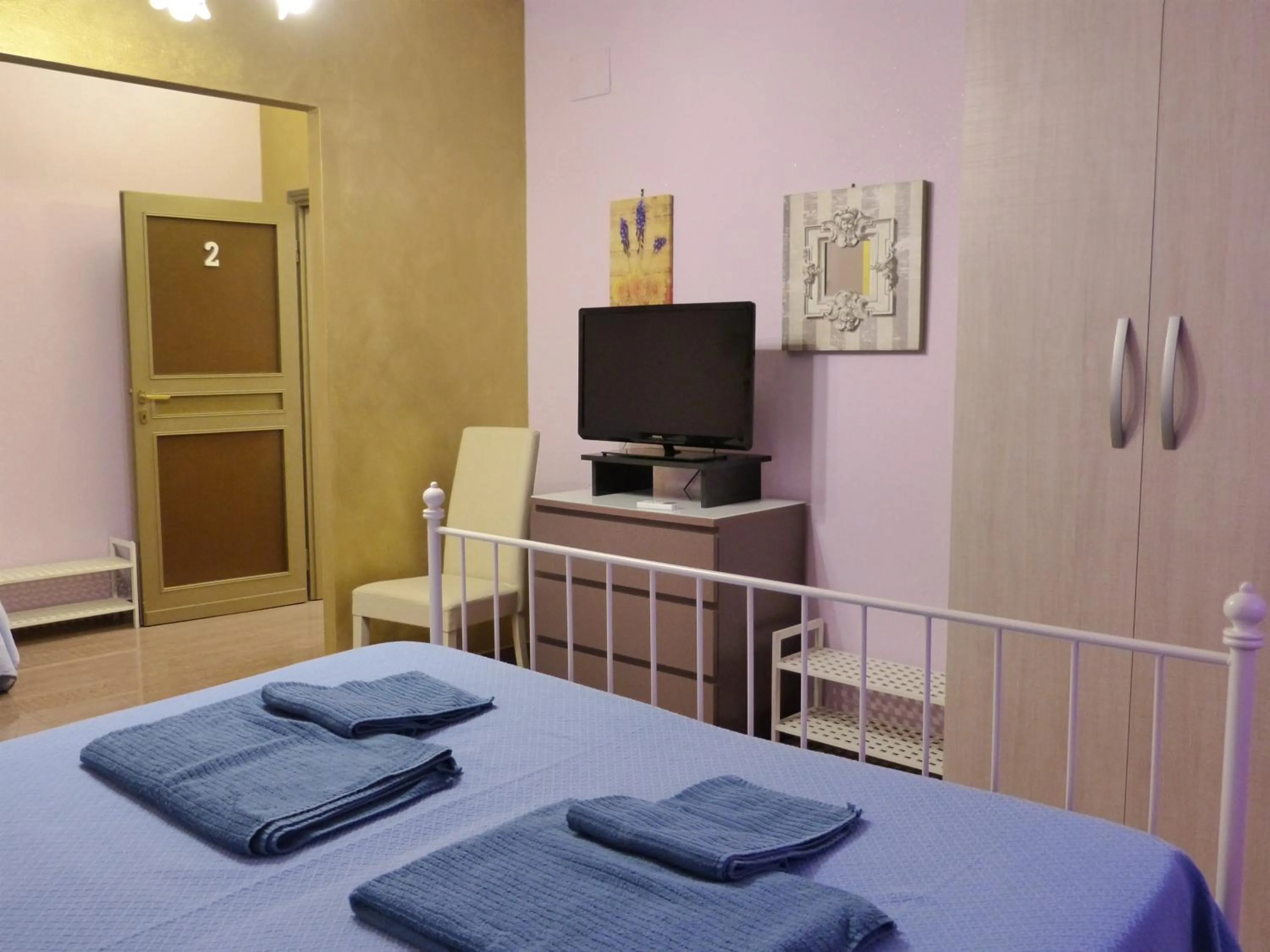 Photo of the whole room, Bed in Elisir b&b