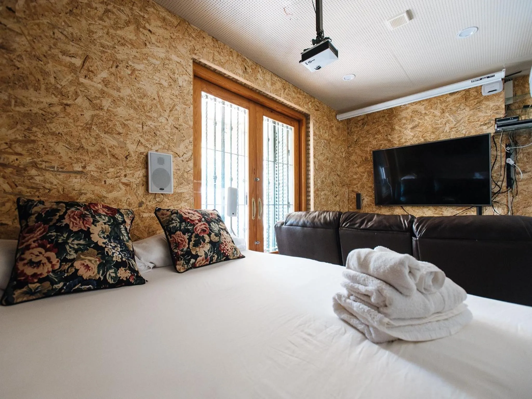 Bed in Divi Apartments Villa Reyes