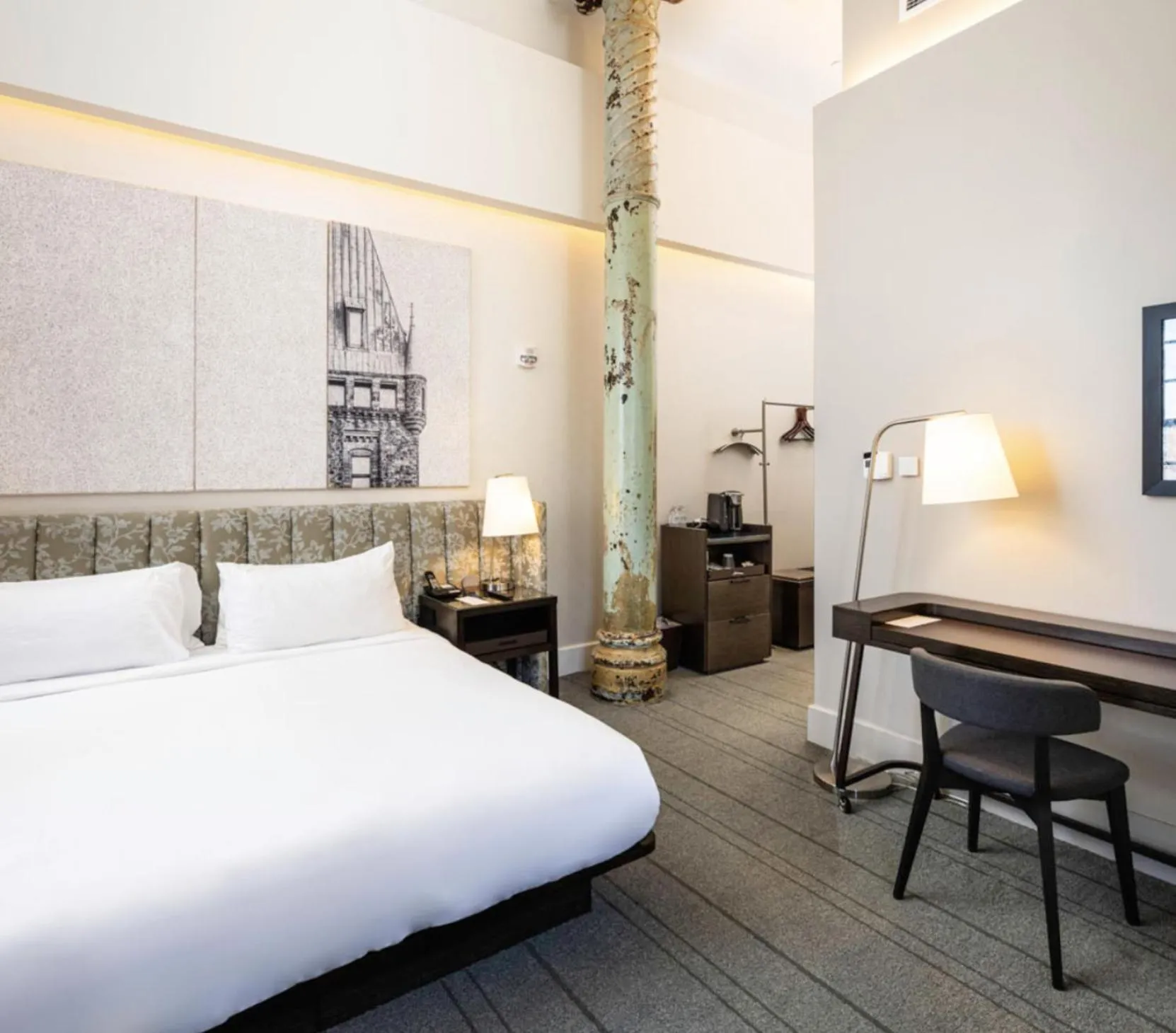 Bedroom, Bed in The Richardson Hotel