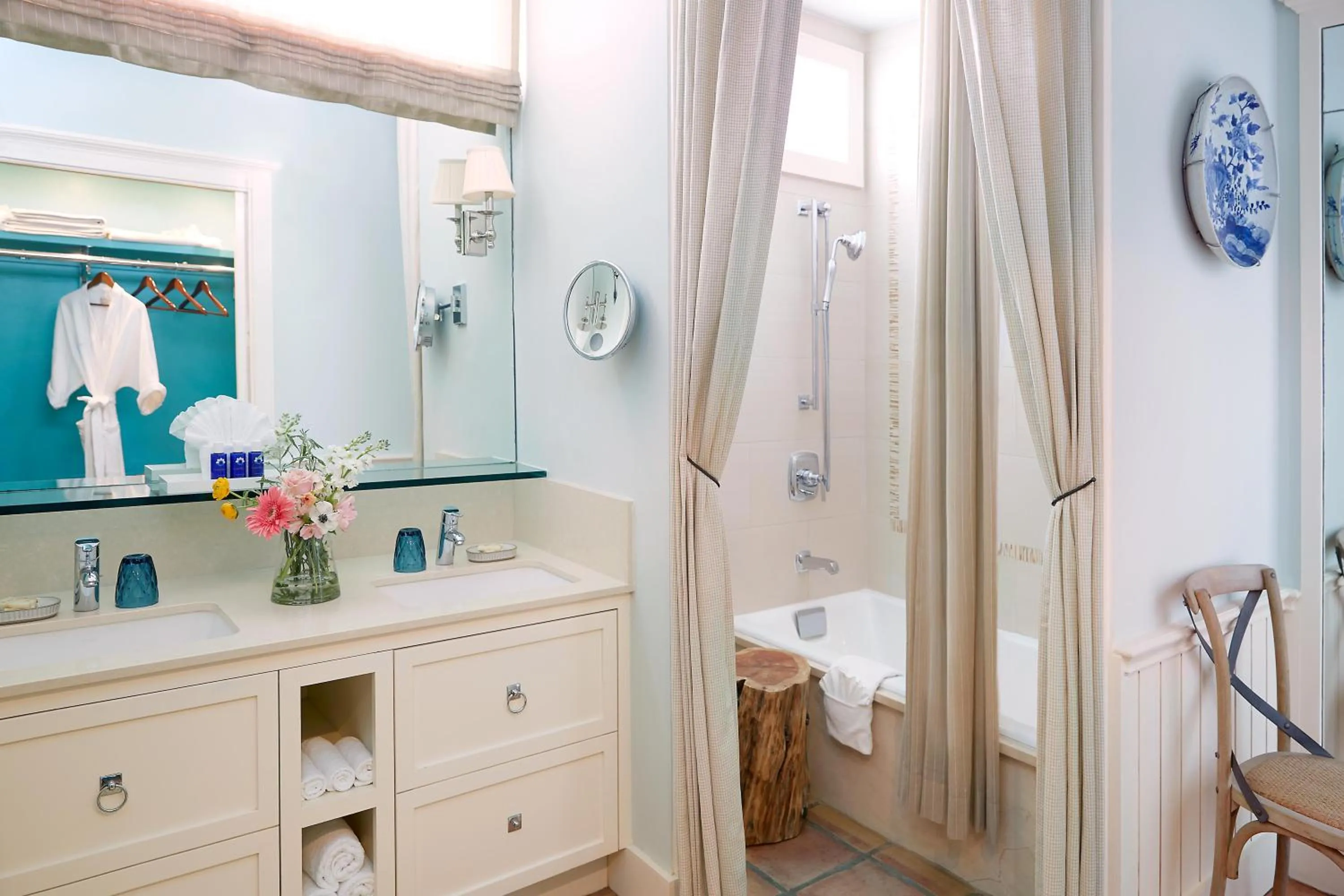 Bathroom in Lake Austin Spa Resort - All Inclusive