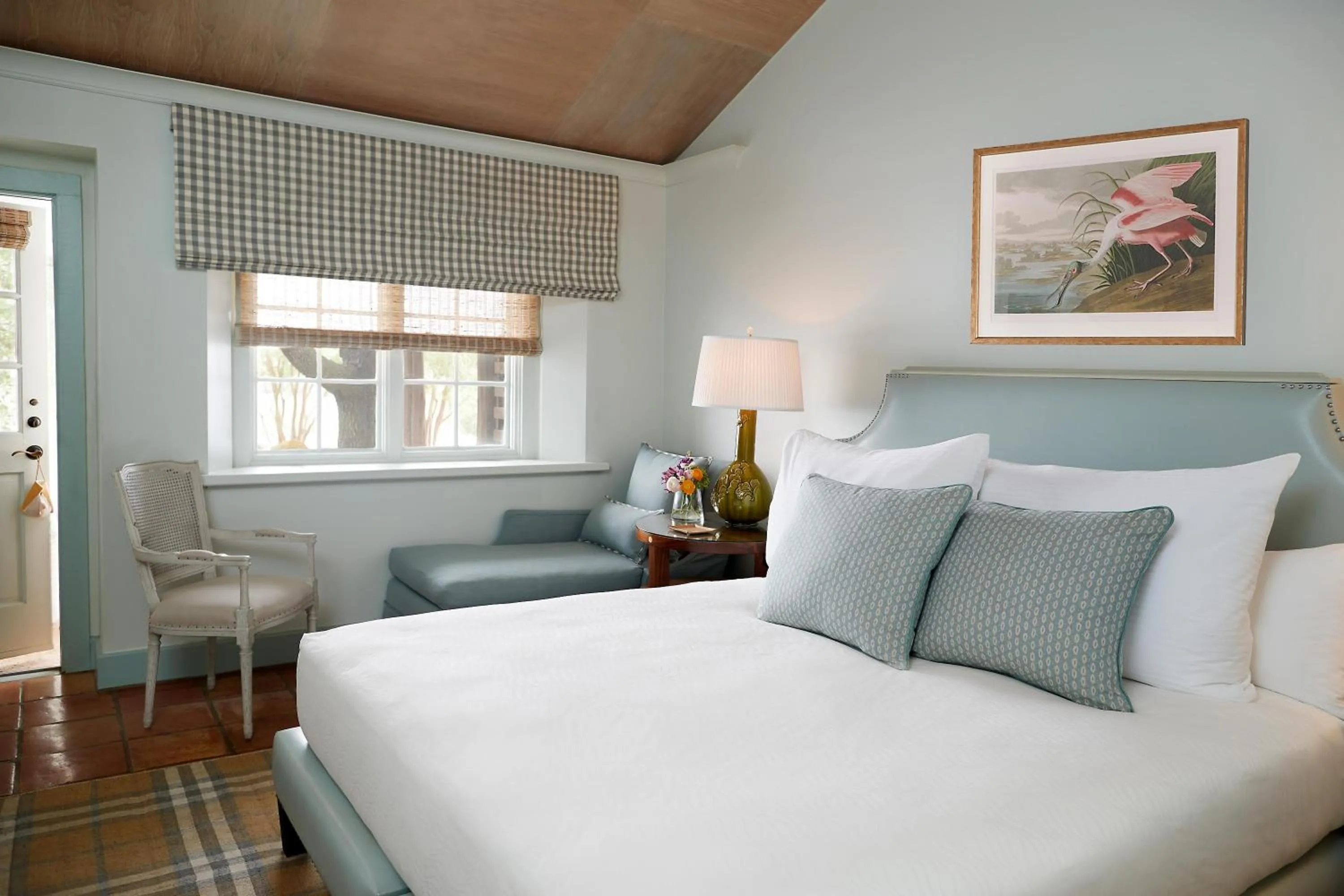 Photo of the whole room, Bed in Lake Austin Spa Resort - All Inclusive