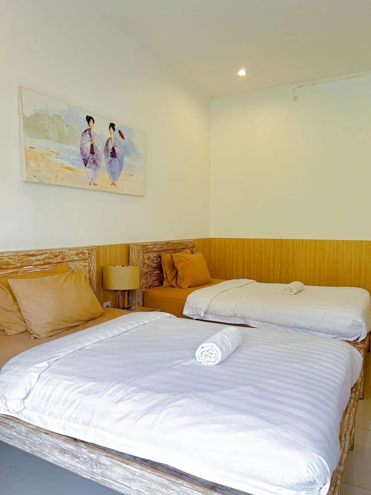 Bed in Lemon Guest House