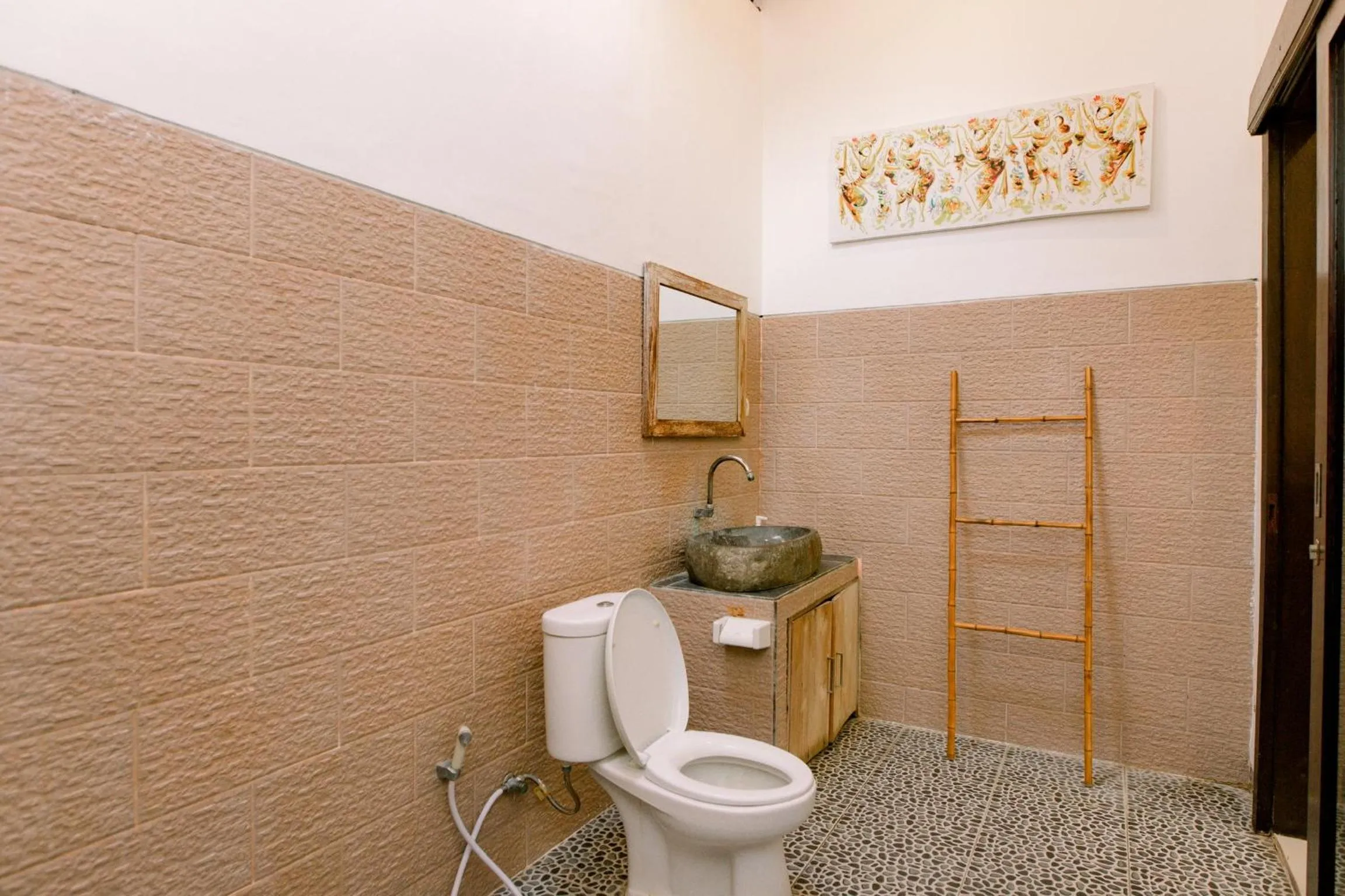 Toilet in Lemon Guest House