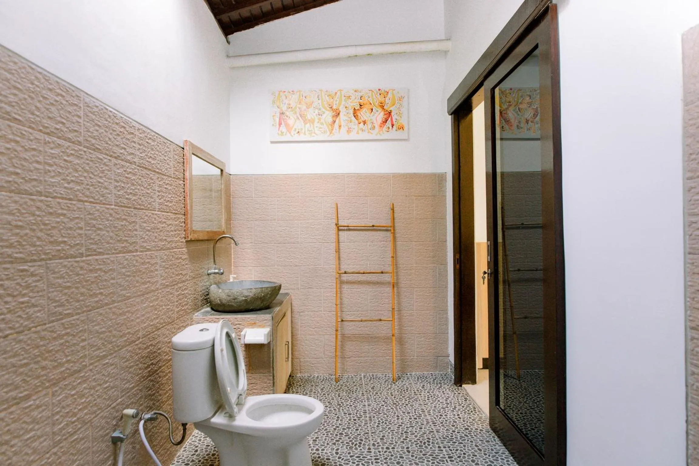 Toilet in Lemon Guest House