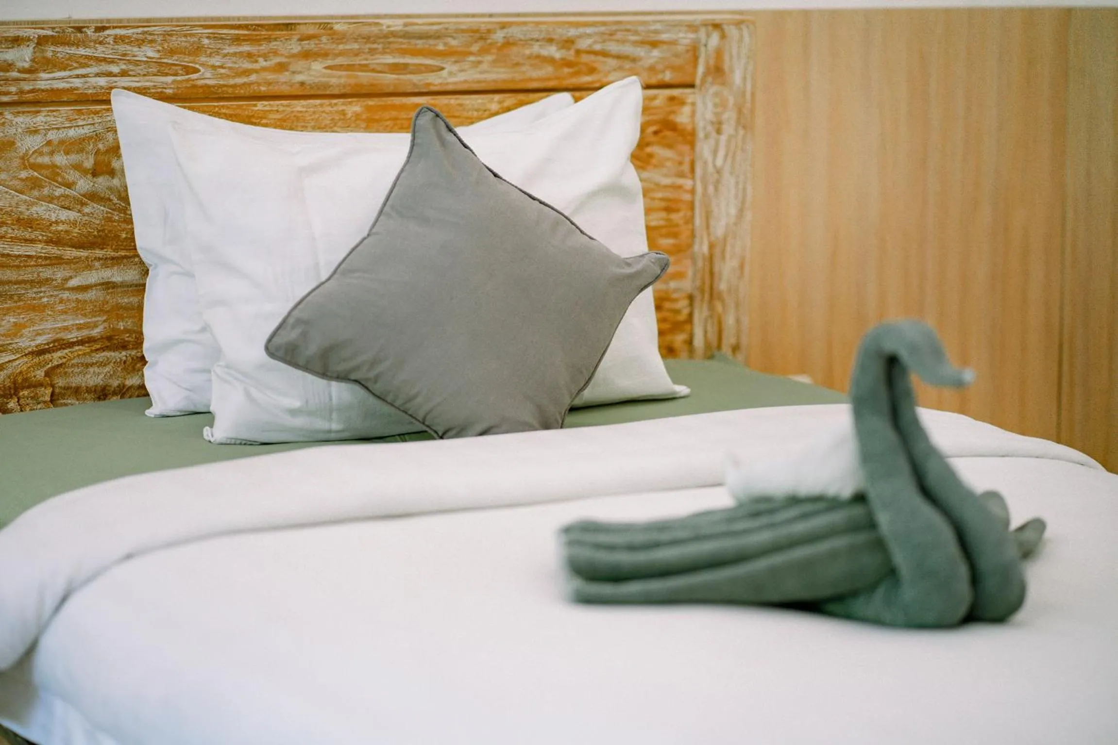 Bed in Lemon Guest House