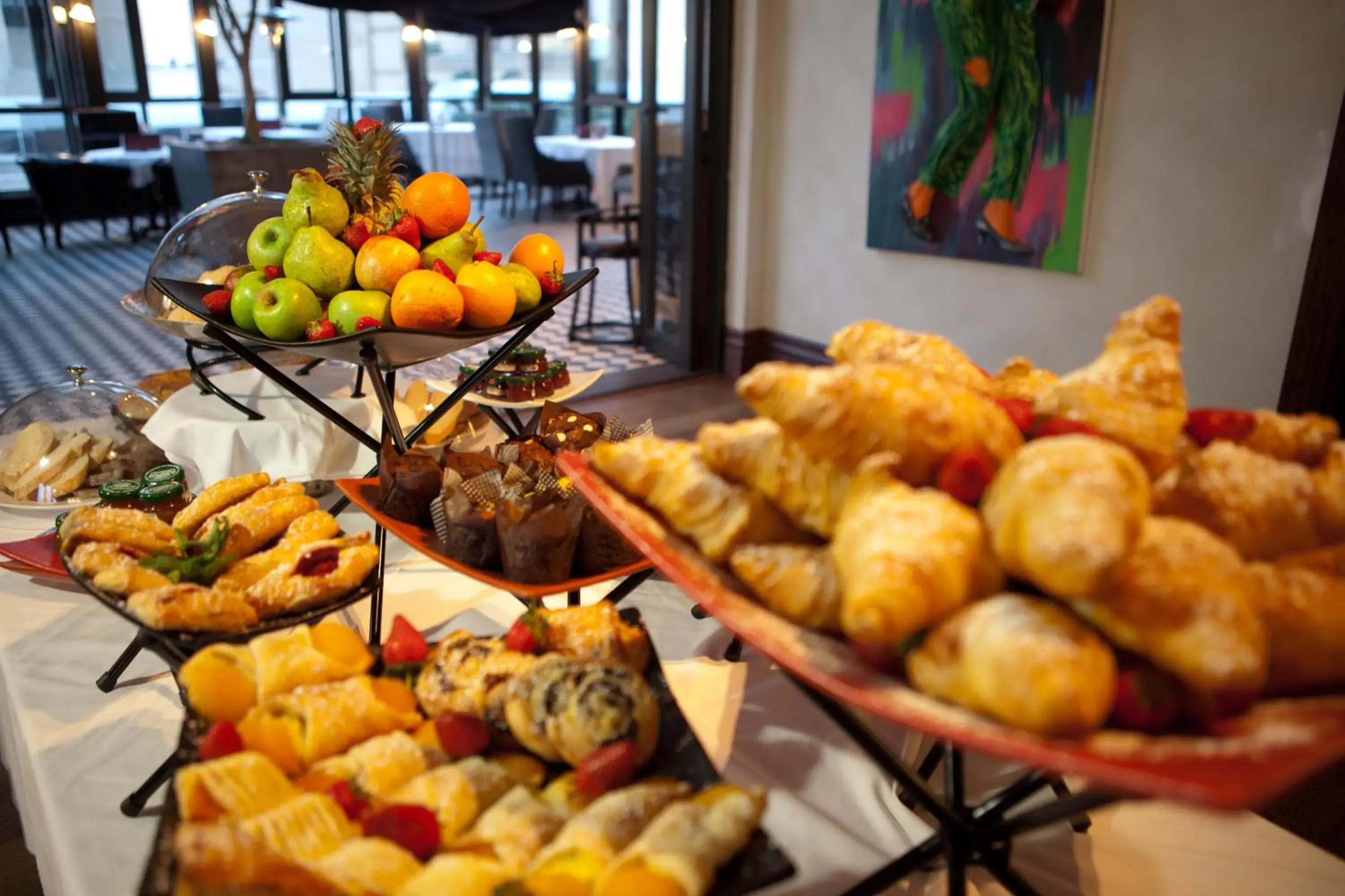 Restaurant/places to eat in DAVINCI Suites Restaurant/places to eat in DAVINCI Suites