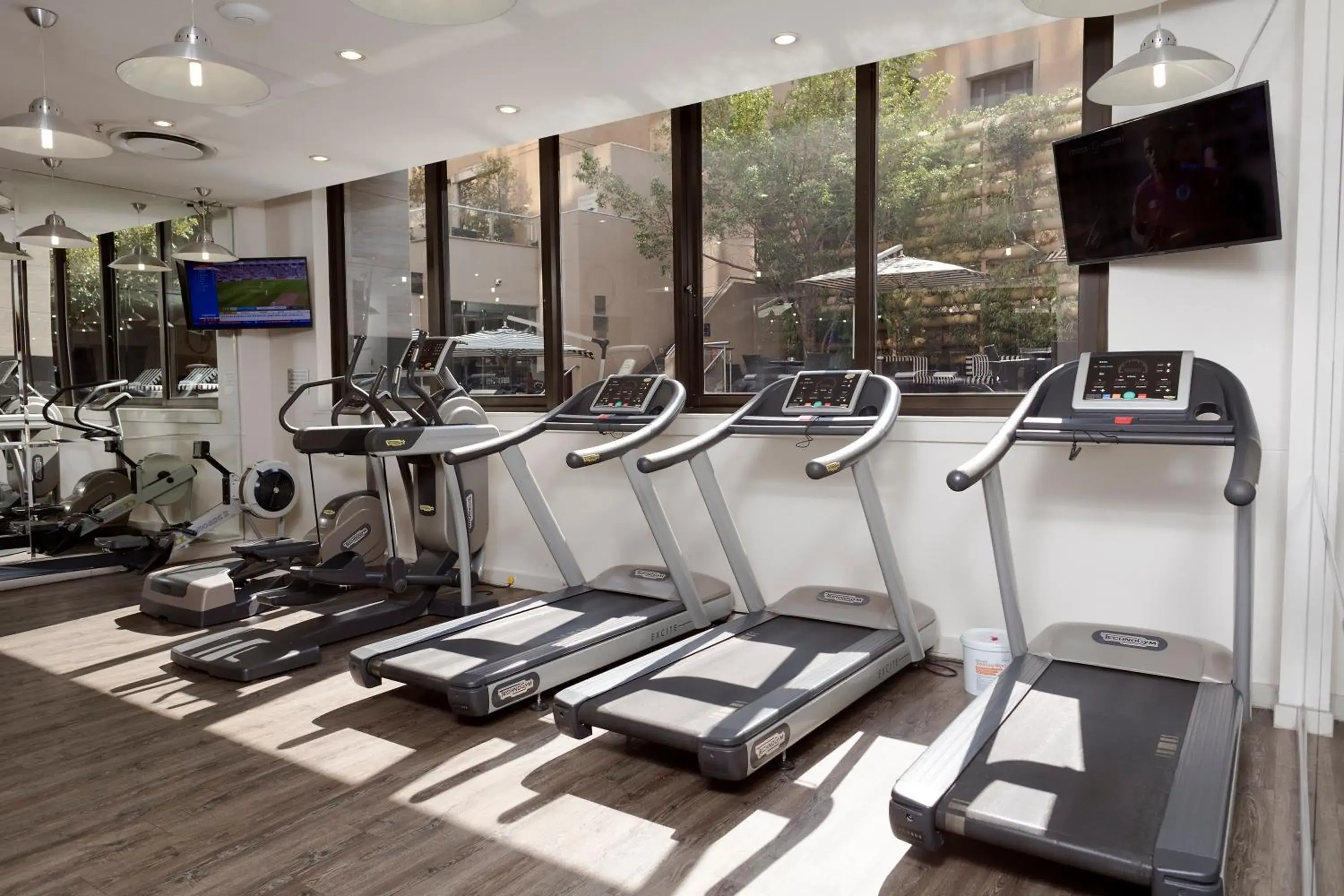 Fitness centre/facilities in DAVINCI Suites Fitness centre/facilities in DAVINCI Suites