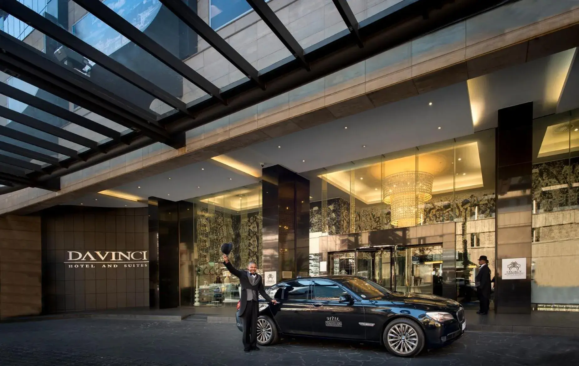 Facade/entrance in DAVINCI Suites Facade/entrance in DAVINCI Suites